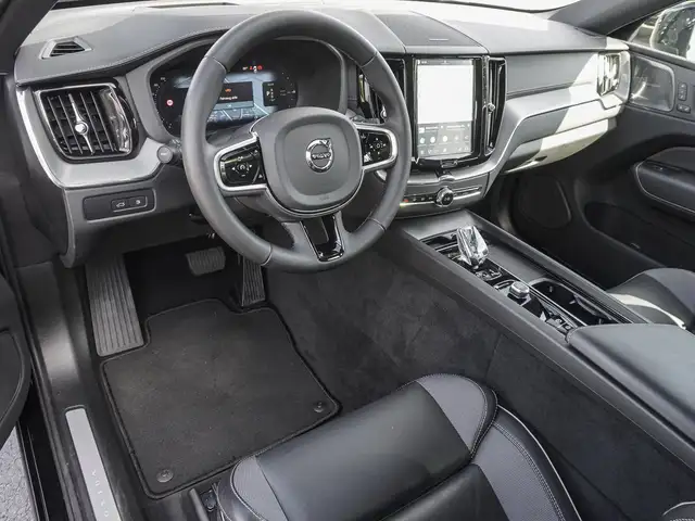 Volvo XC60 view 10