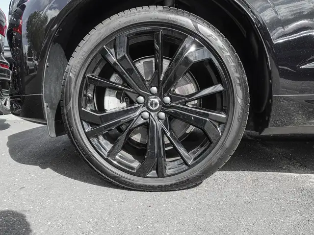 Volvo XC60 view 7