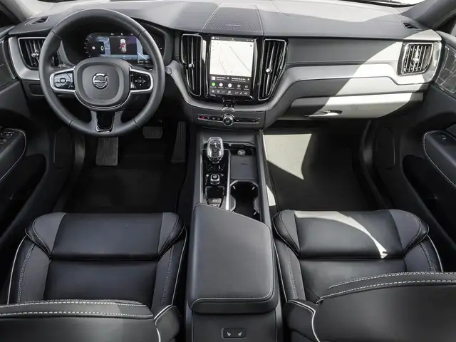 Volvo XC60 view 11
