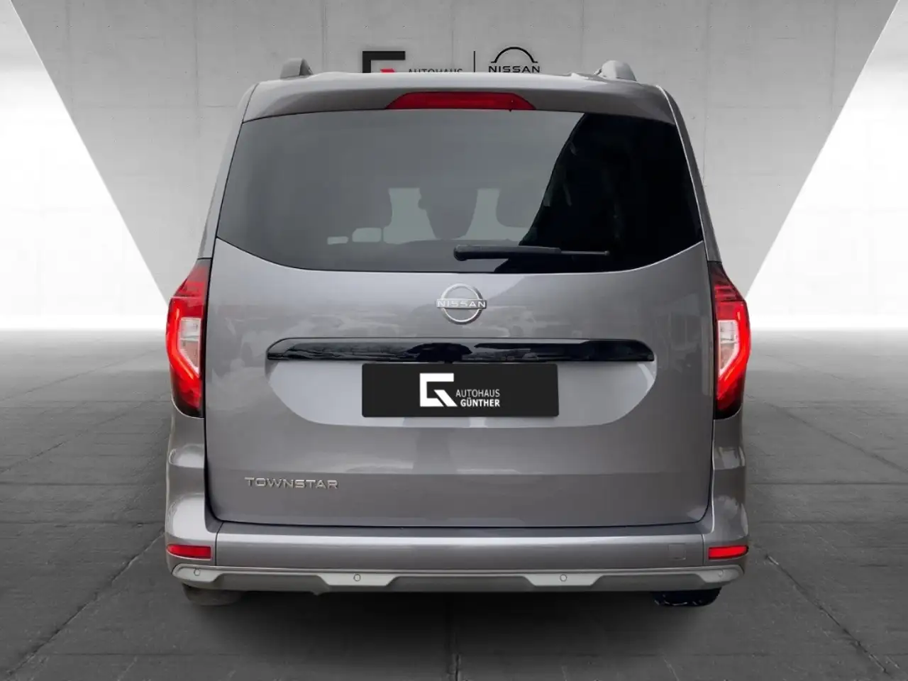 Nissan Townstar TEKNA Kombi 130PS L1 Winter/RFK/Carplay 3