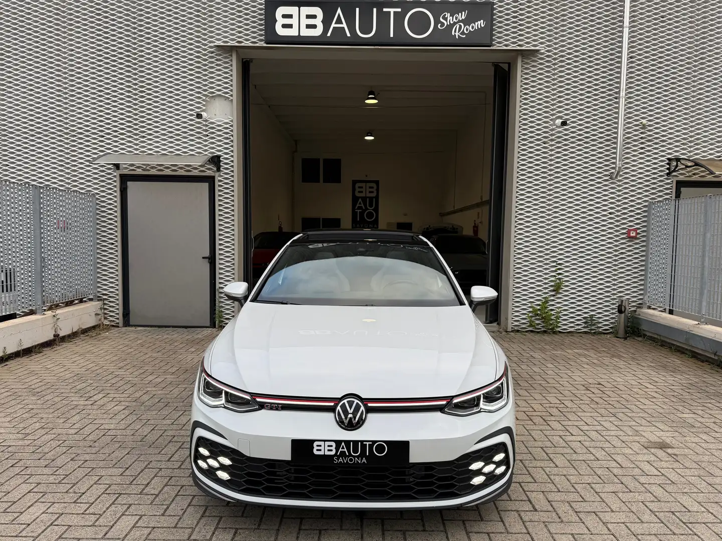 Volkswagen Golf GTI 2.0 TSI GTI DSG TETTO DCC PELLE HARMAN IQ LIGHT Bianco - 1