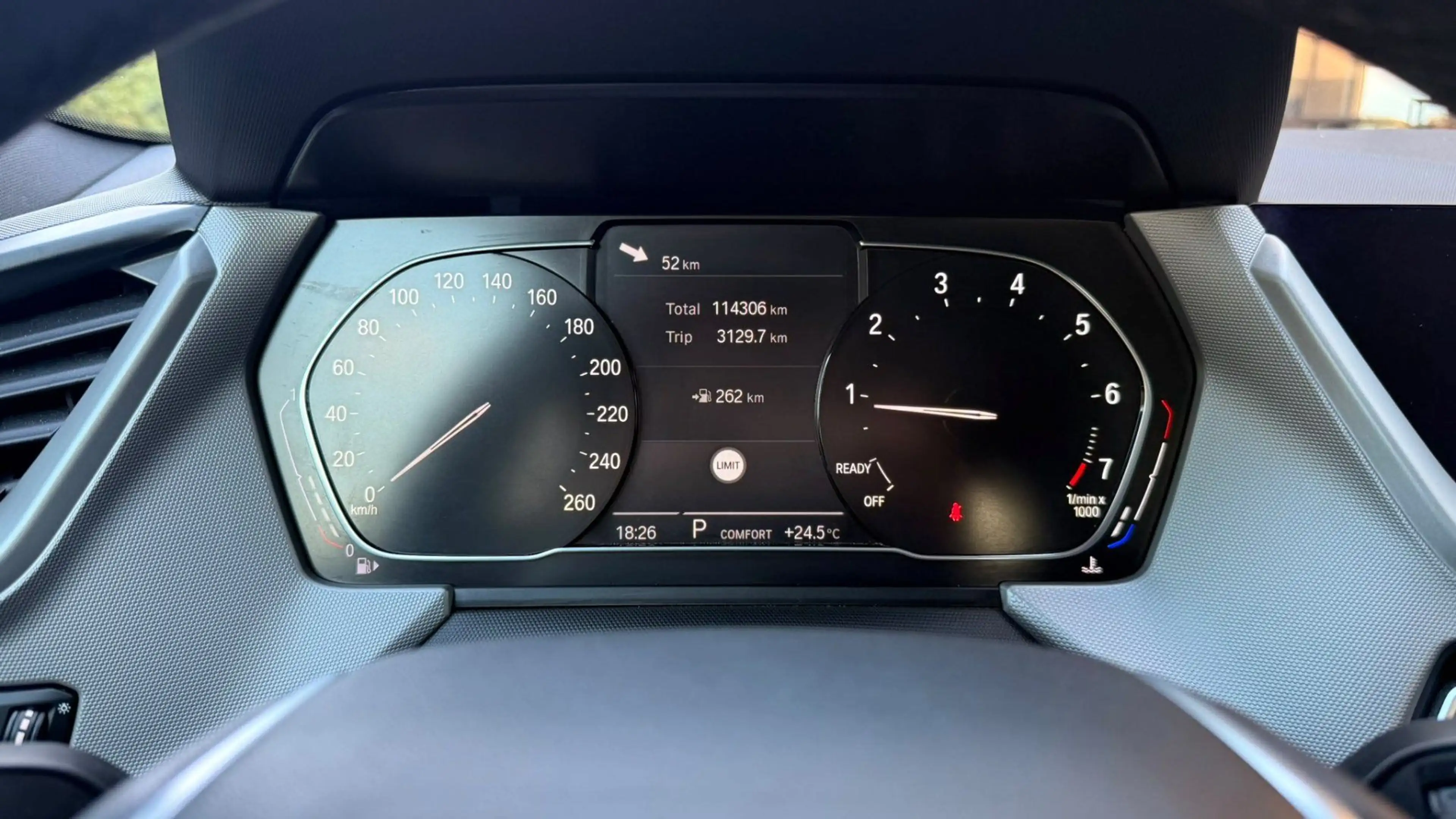 BMW 218 Gran Coupe - 218i — photo 15