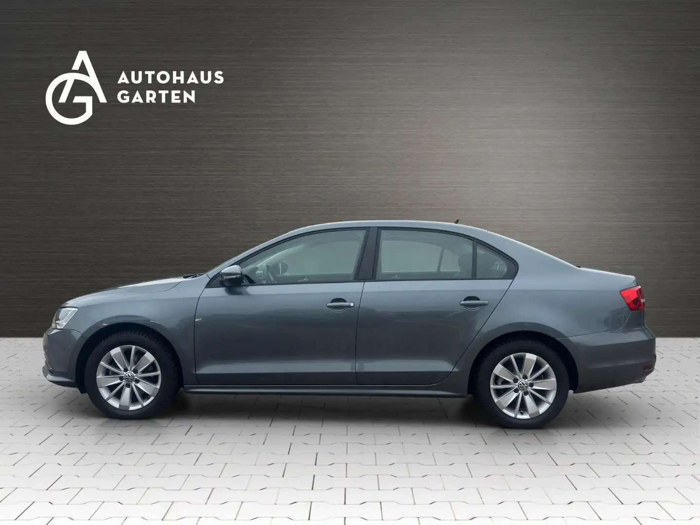 Volkswagen Jetta VI 1.2TSI Basis 1.Hand Scheckheft Grau - 2