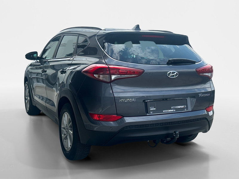 Hyundai TUCSON 1.6 blue Advantage Kamera+Navi+SHZ+KlimaA — photo 4