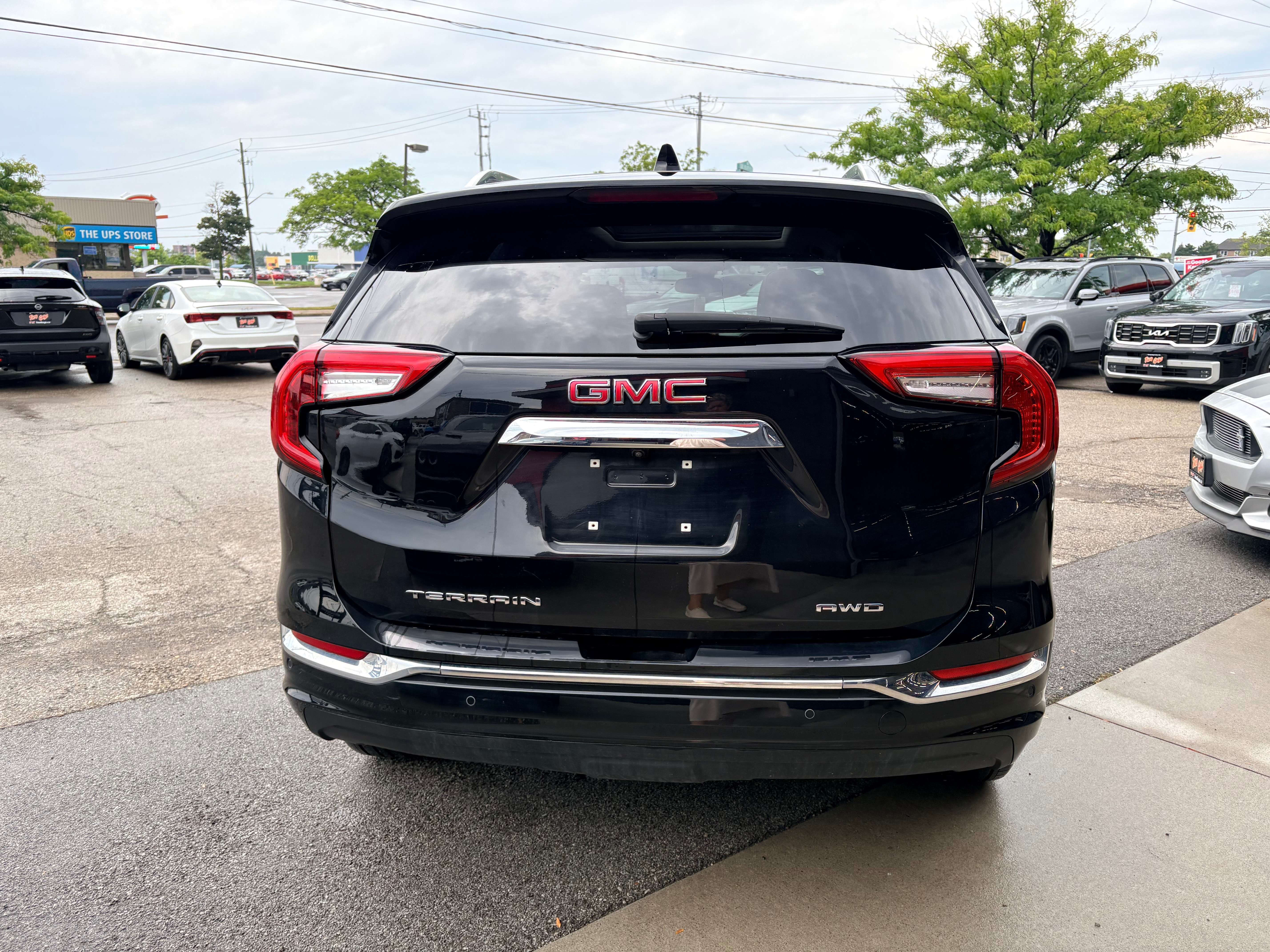 2024 GMC Terrain Denali AWD photo 7