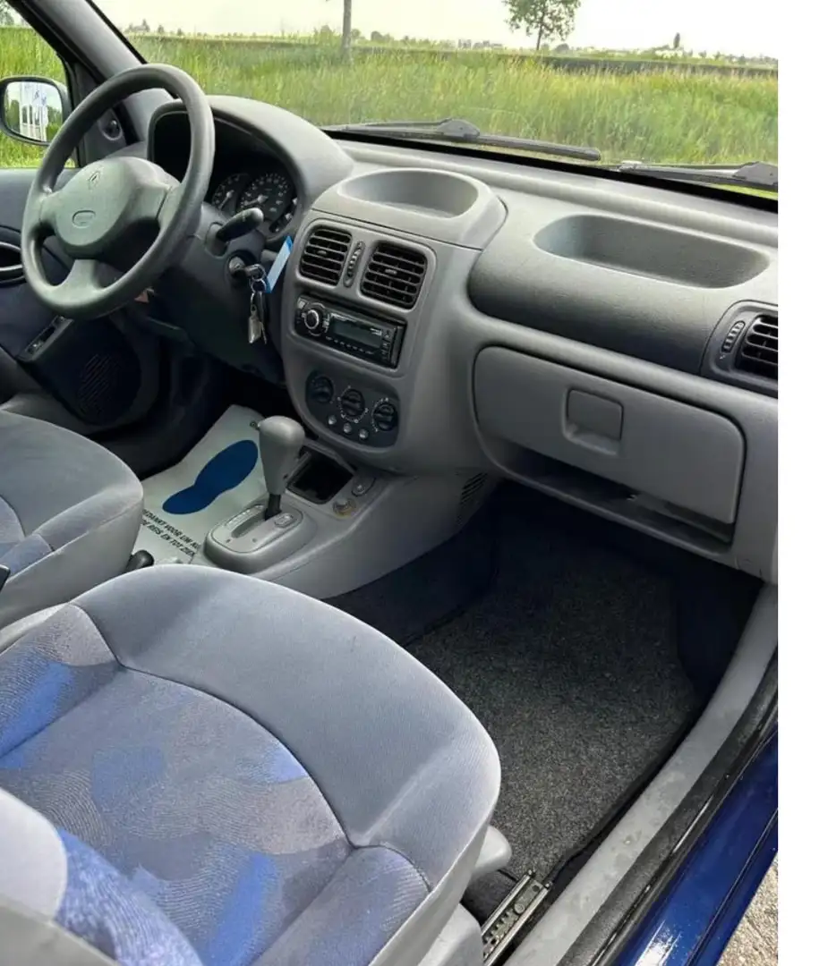 Renault Clio Clio 1.6 RT Bleu - 2