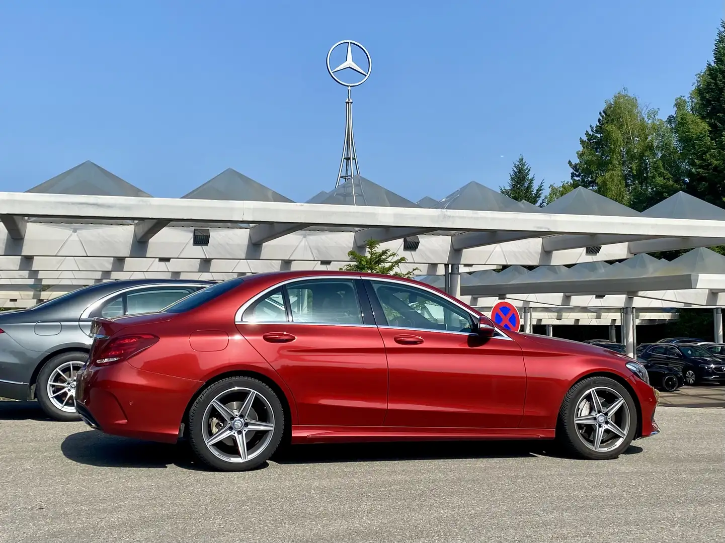 Mercedes-Benz C 250 C 250 CGI (205.045) Червоний - 2