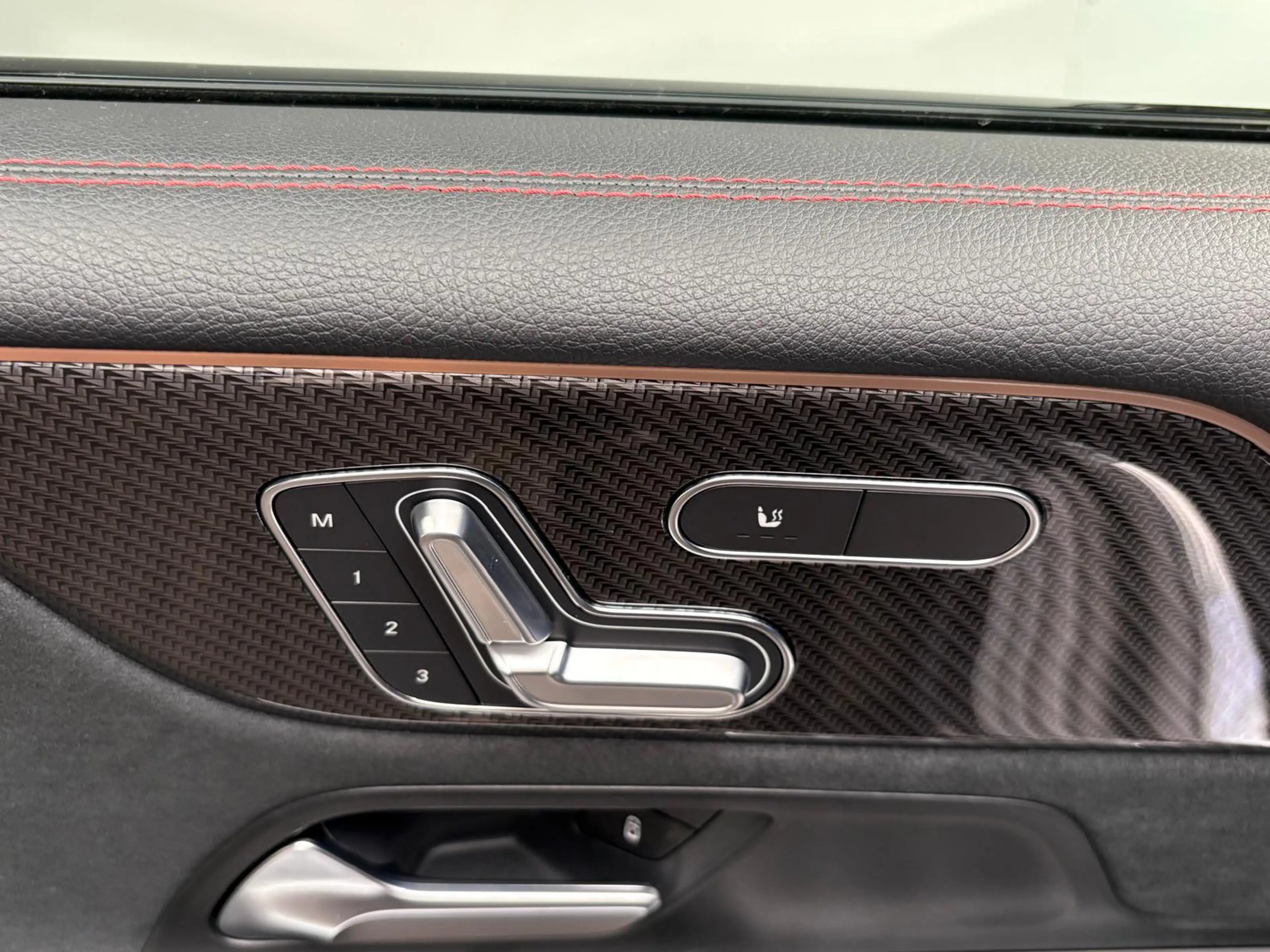 Mercedes-Benz B 180 AMG Line | Panoramadak | Elektrisch verstelbare st — photo 32