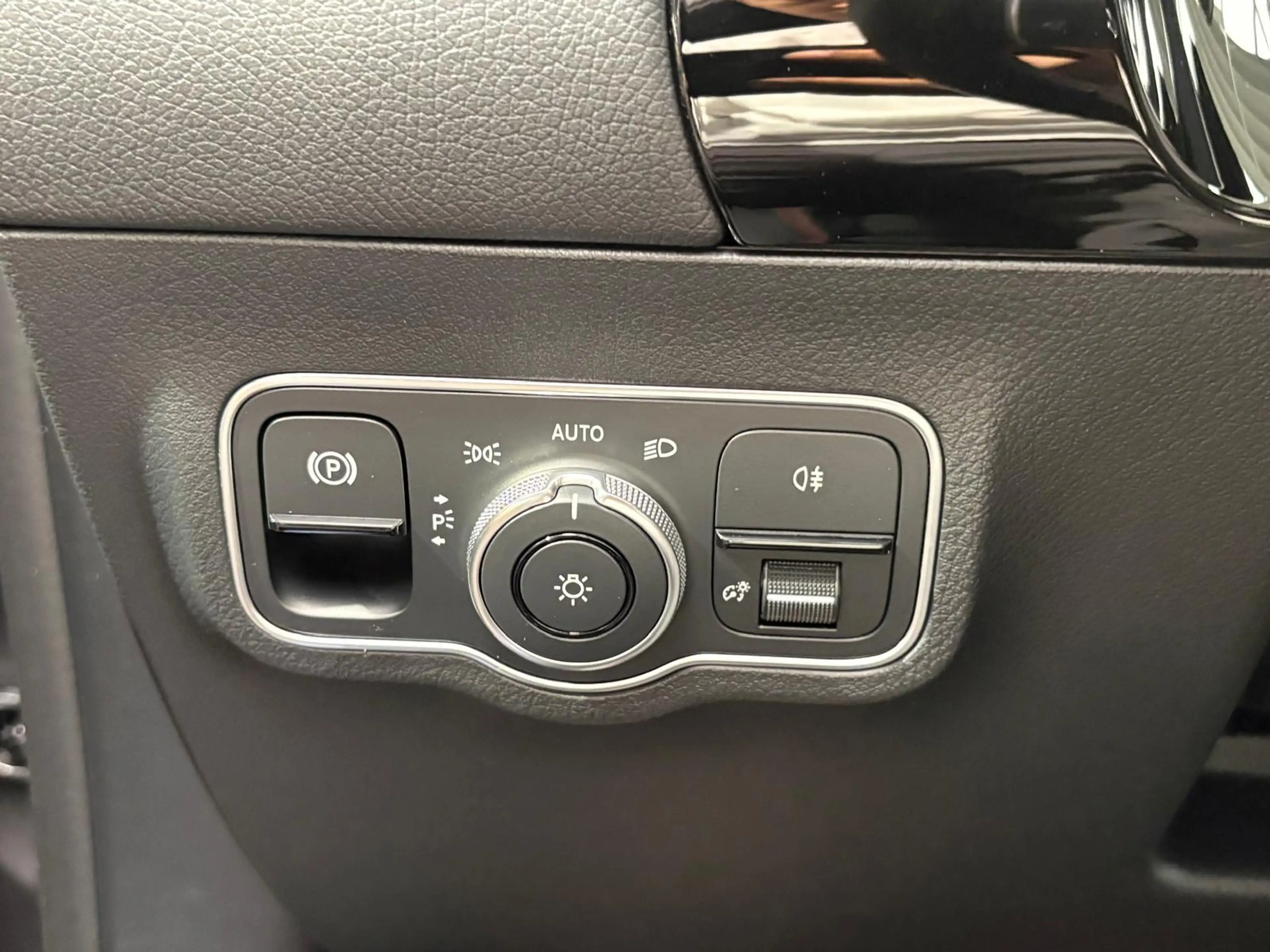 Mercedes-Benz B 180 AMG Line | Panoramadak | Elektrisch verstelbare st — photo 31