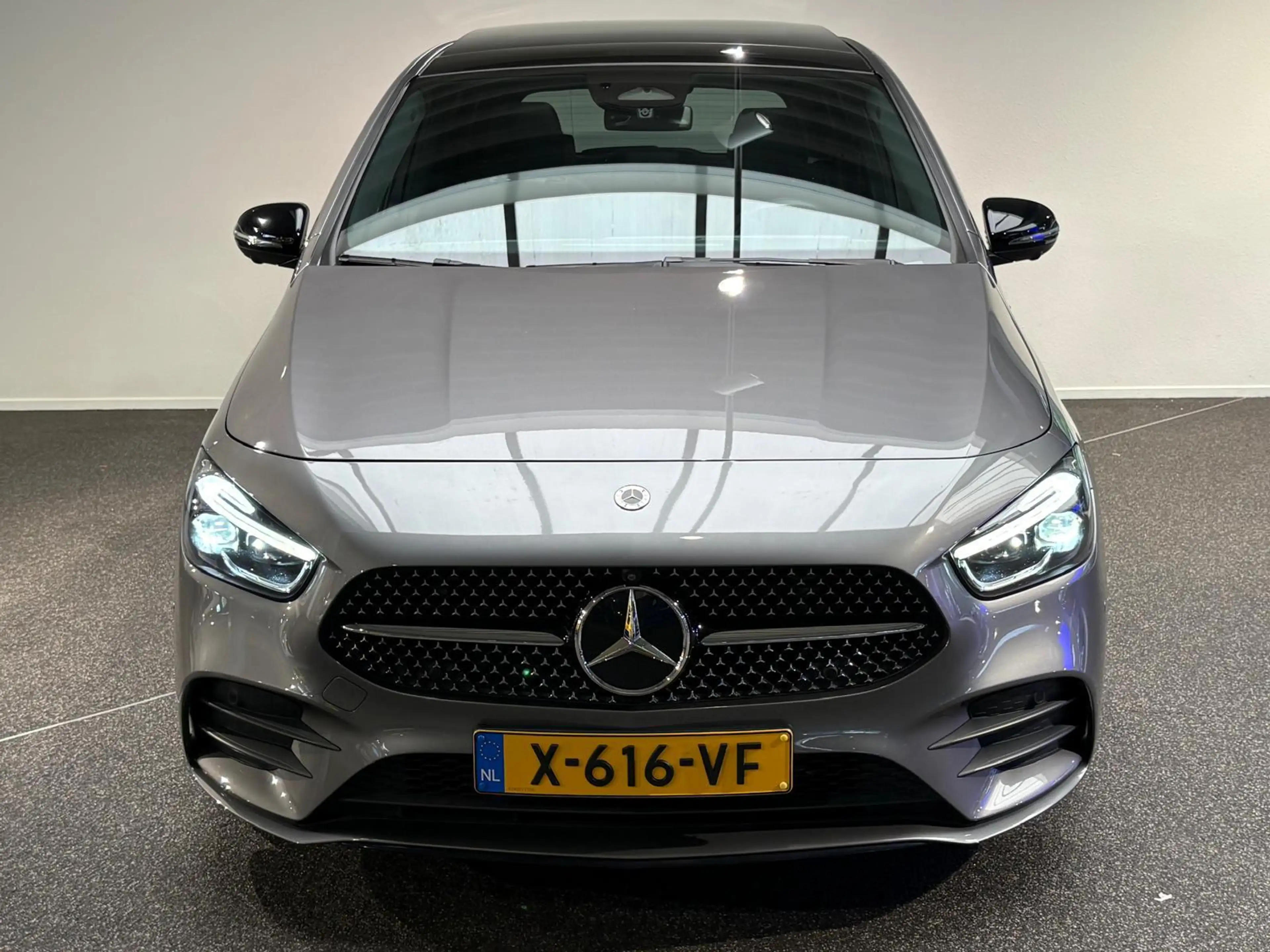 Mercedes-Benz B 180 AMG Line | Panoramadak | Elektrisch verstelbare st — photo 17