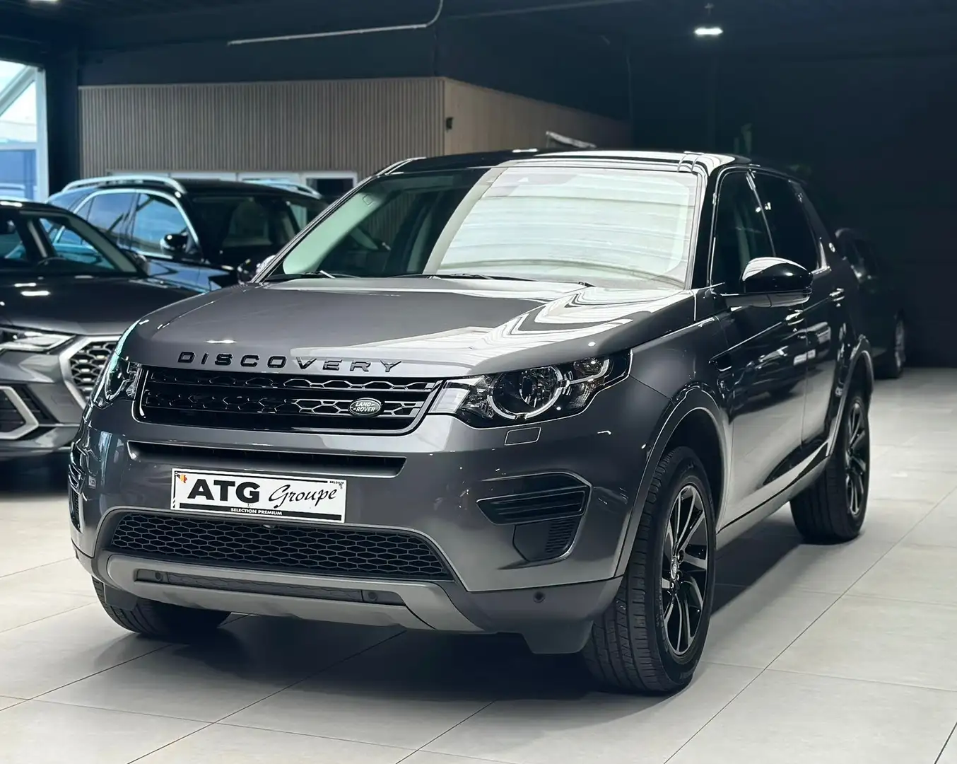 Land Rover Discovery Sport 2.0 TD4 150CV TOIT PANO GPS CUIR XENON SG CHAUFF Grijs - 1