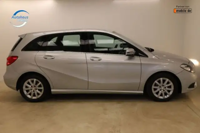 Mercedes-Benz B Class view 5
