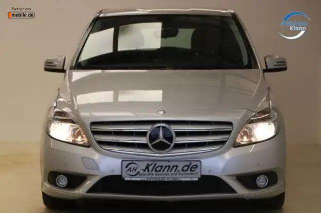 Mercedes-Benz B Class view 2