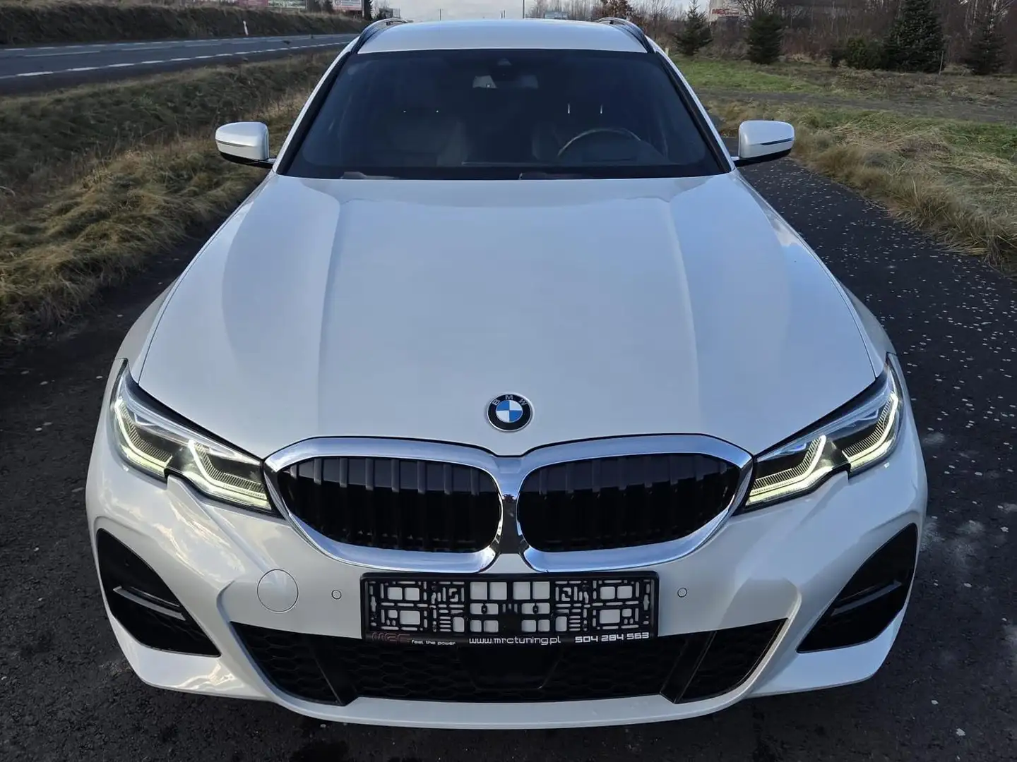 BMW 330 330 e xDrive M Sport Plug in Hybrid Individual Blanc - 2