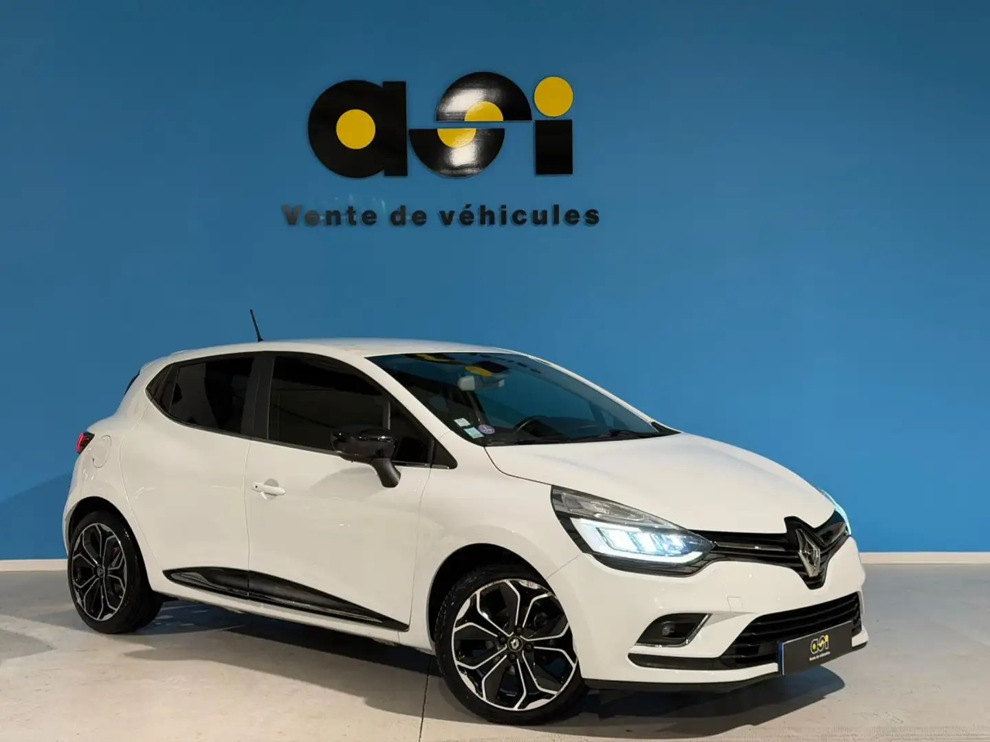 Renault Clio Clio 0.9 Tce 90 STEEL Blanc - 1