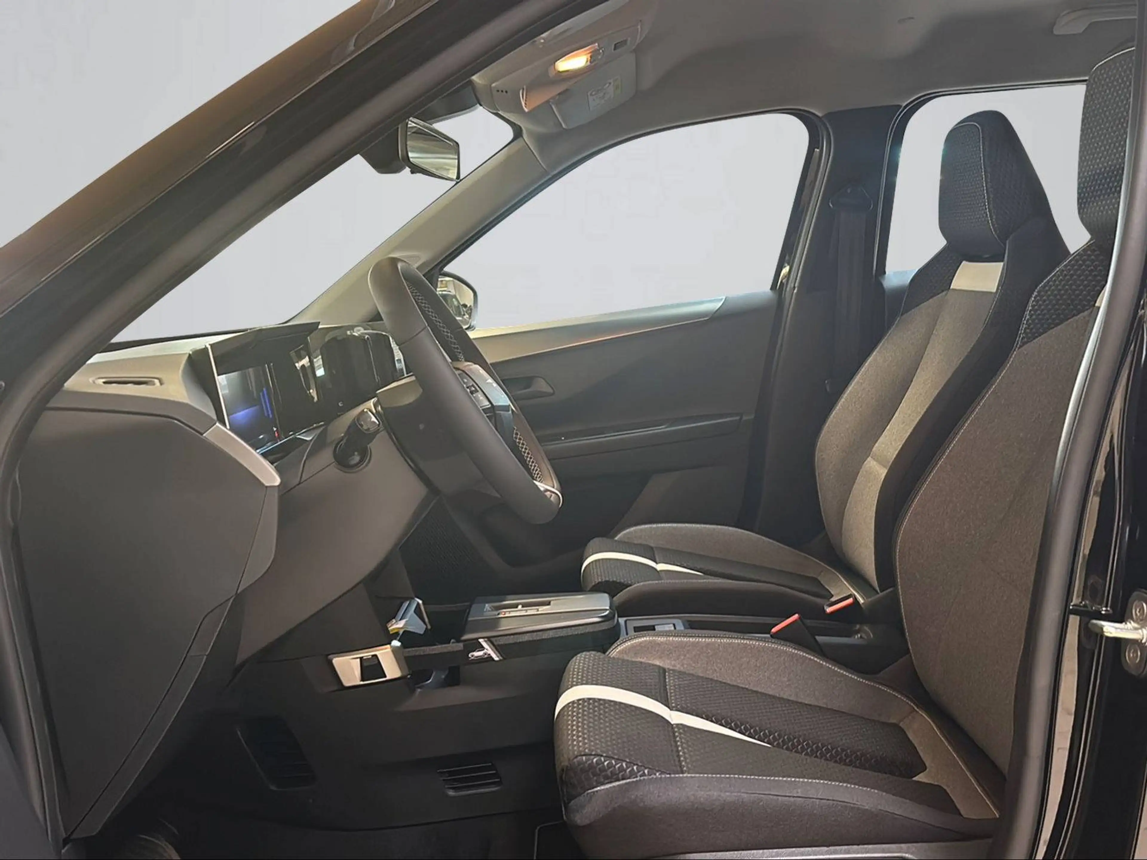 Opel Frontera Edition 110PS AUT inkl. Allwetter, Sitz- & Lenkradheizung — photo 9