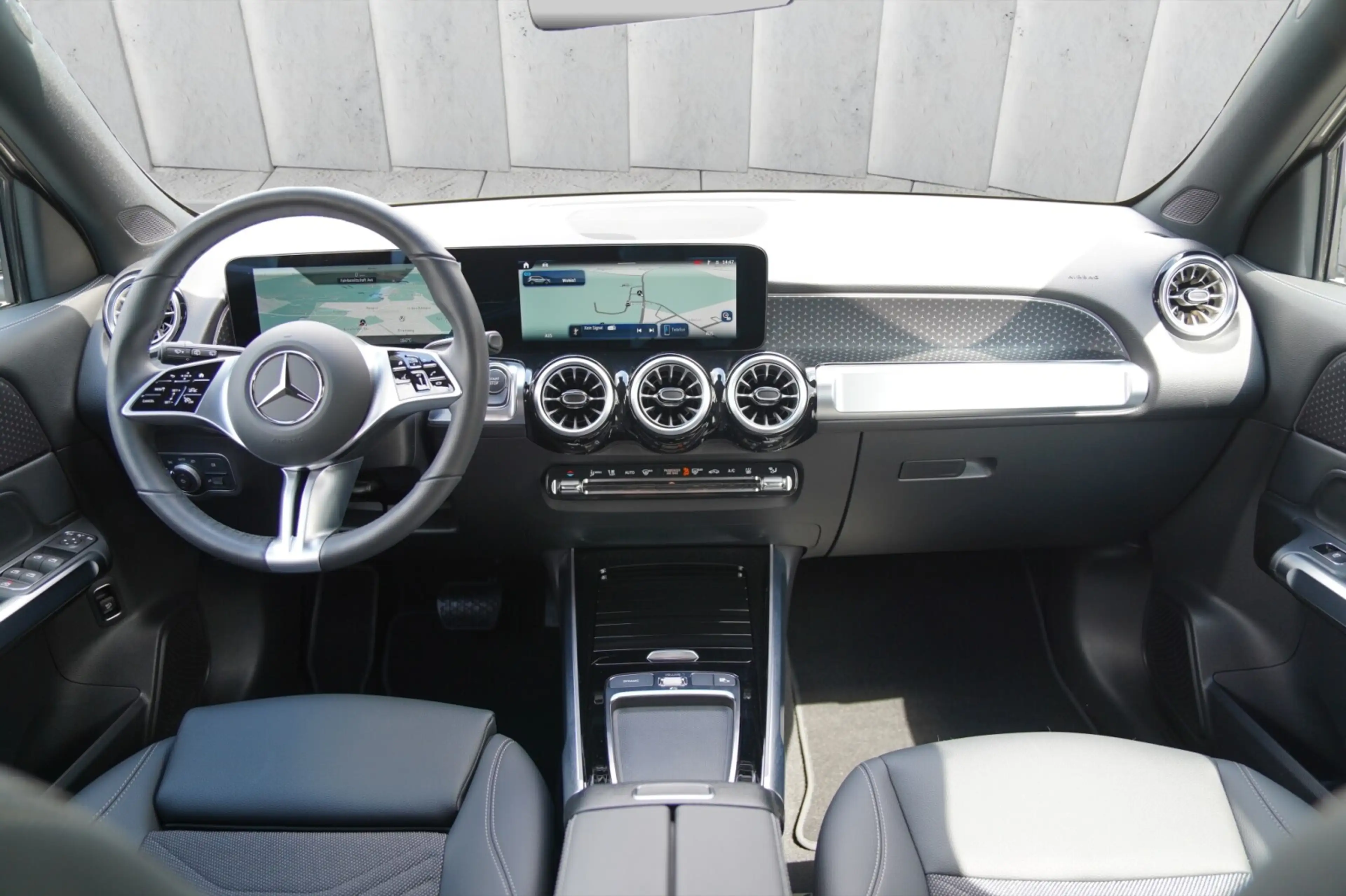 Mercedes-Benz EQB 250 EQB 250+ Progressive 360° Kamera Winter-Paket — photo 12