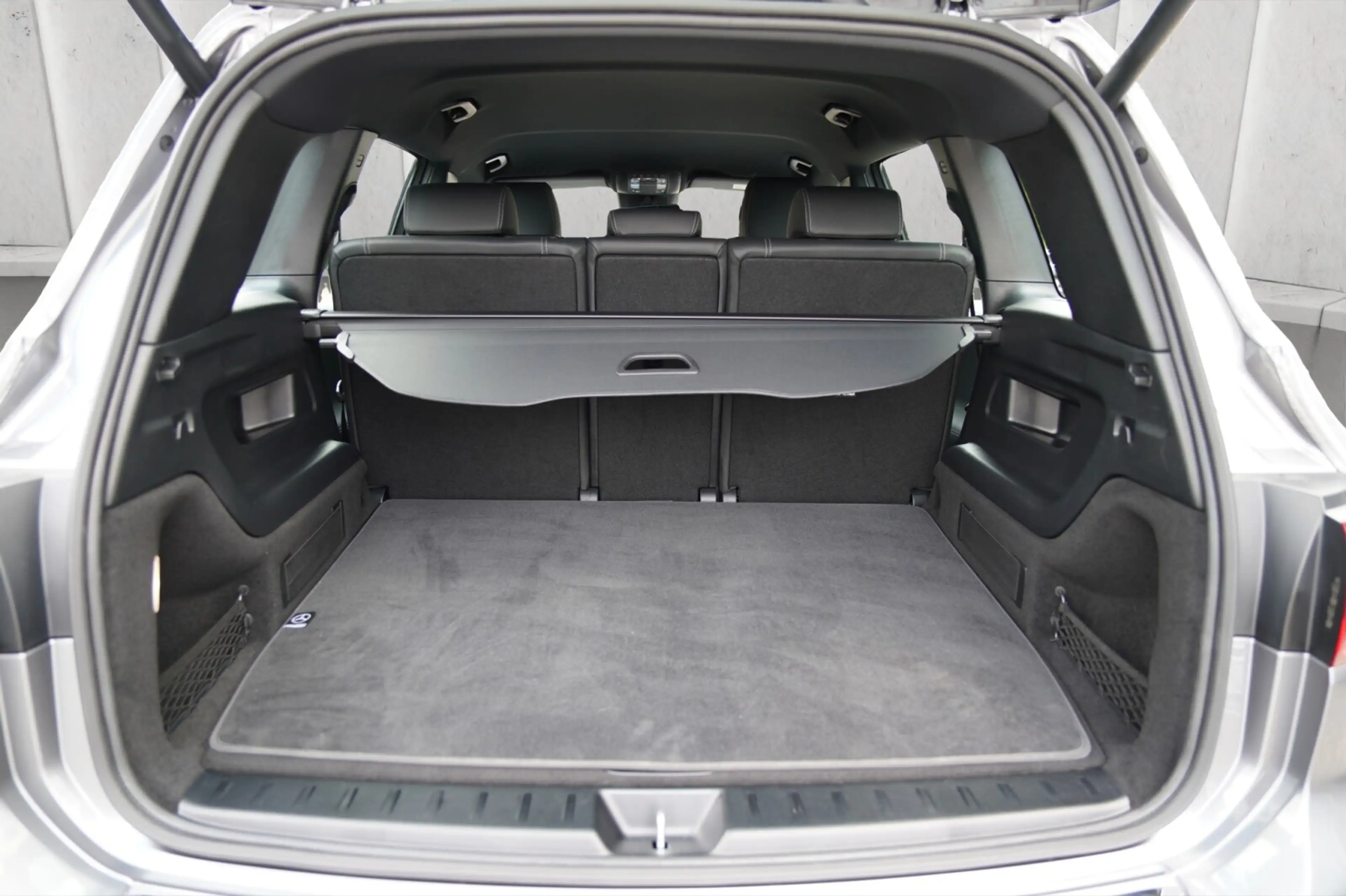 Mercedes-Benz EQB 250 EQB 250+ Progressive 360° Kamera Winter-Paket — photo 11