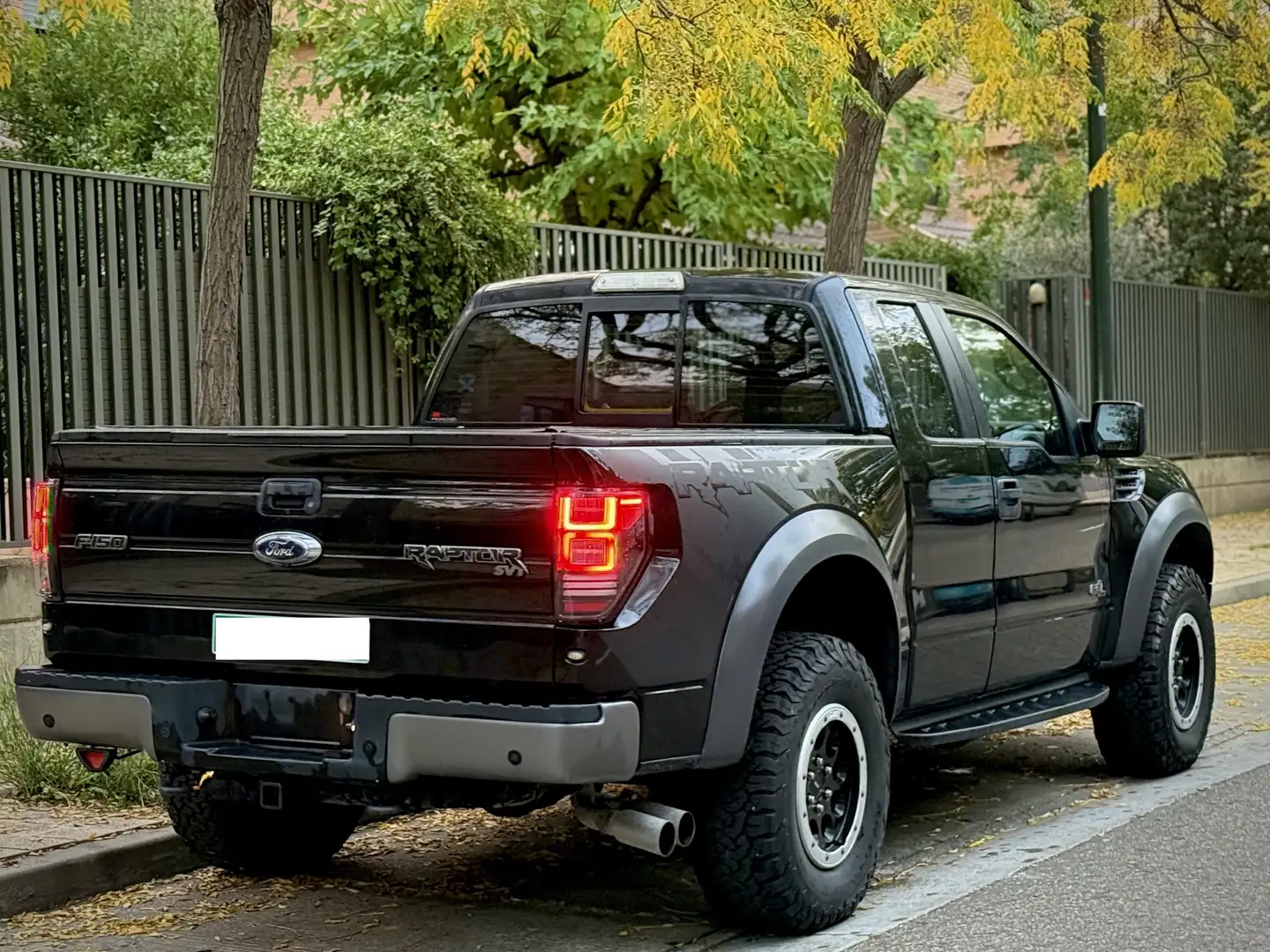 Ford F 150 Raptor V8 411 CV Negro - 2