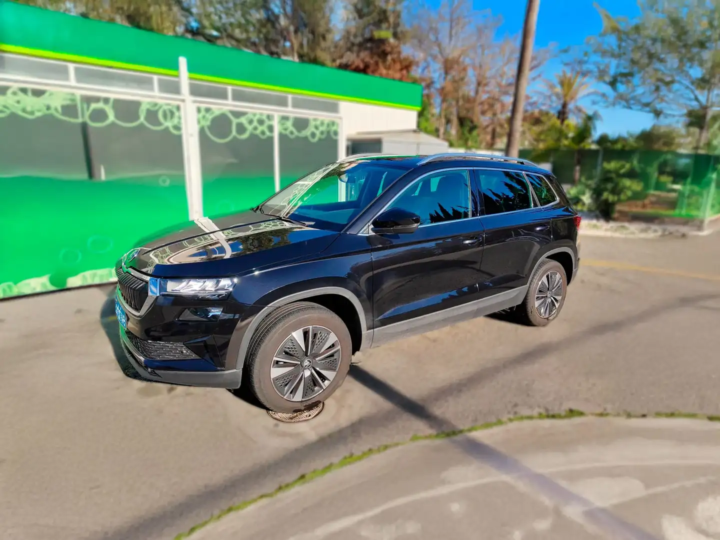 Skoda Karoq 1.0 TSI Ambition Negro - 2