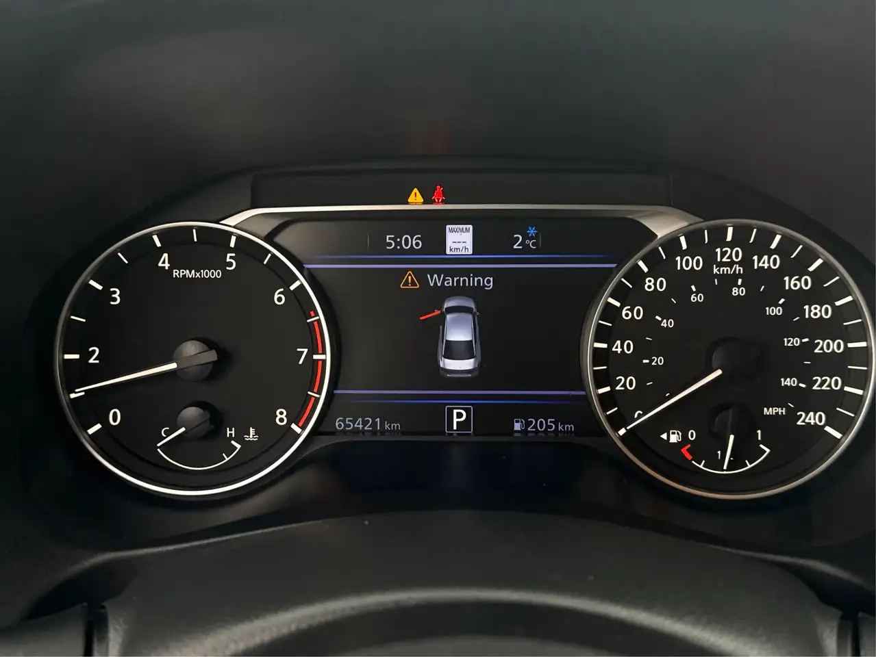 Nissan Altima снимка Nissan Altima