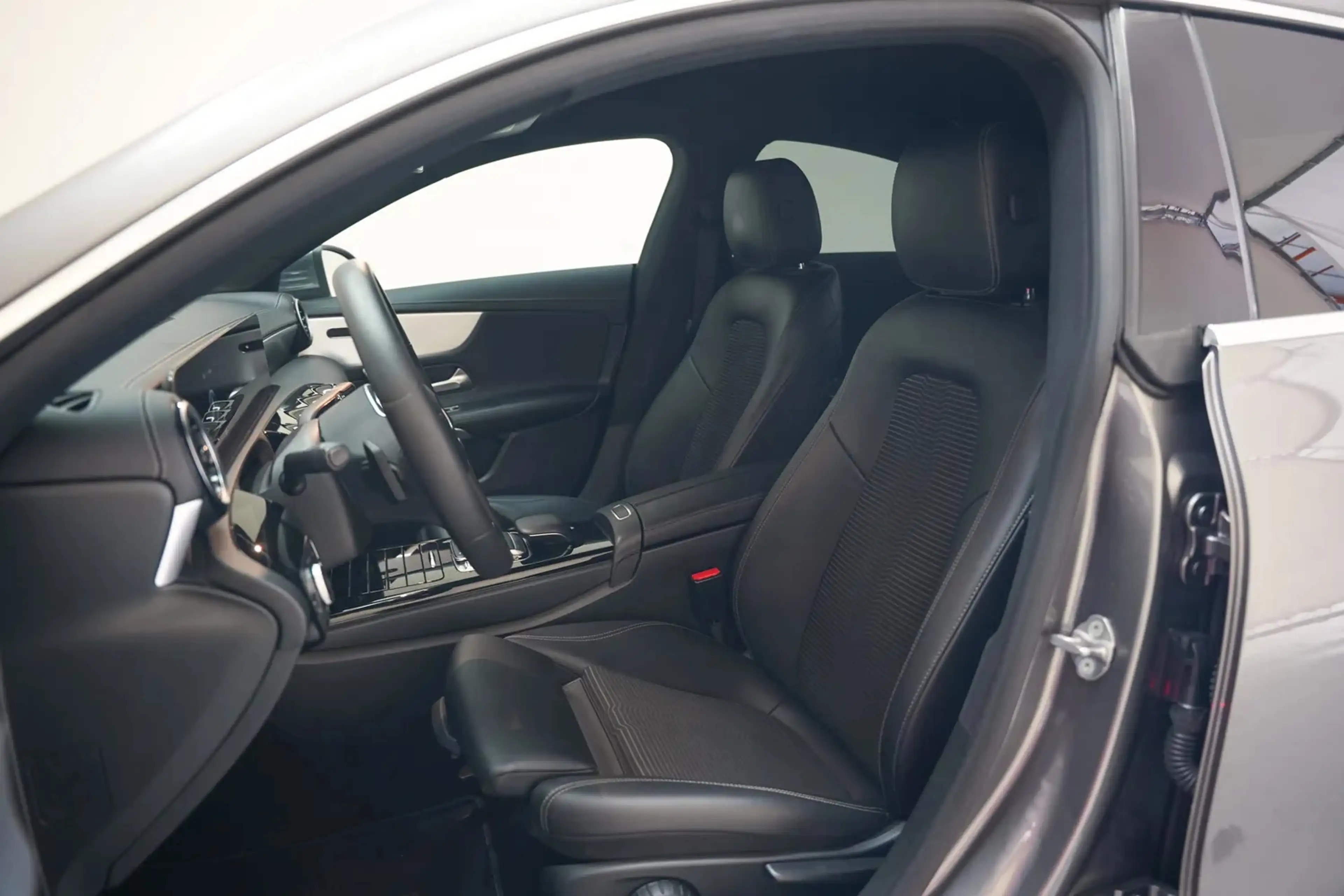 Mercedes-Benz CLA 180 Luxury Aut. [ LED Widescreen Camera Navi Stoelverw — photo 9