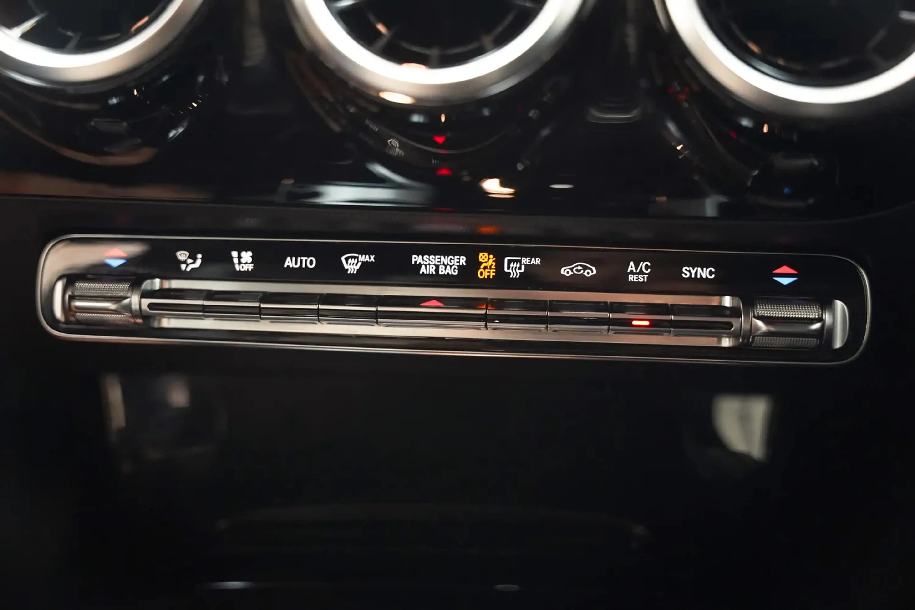 Mercedes-Benz CLA 180 Luxury Aut. [ LED Widescreen Camera Navi Stoelverw — photo 8