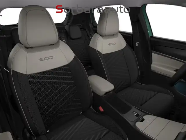 Fiat 600 view 3