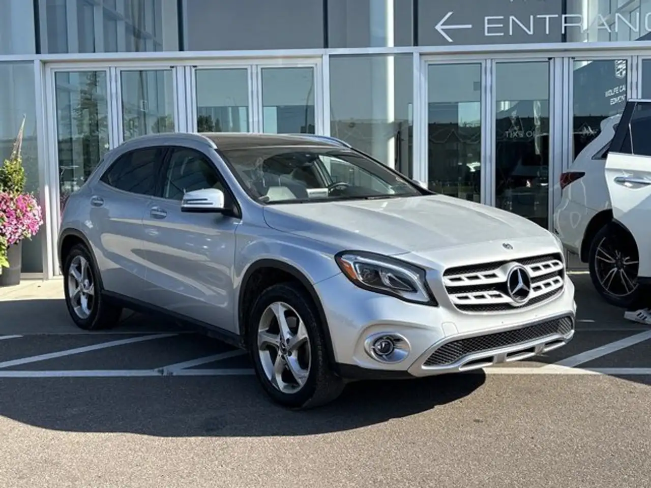 Mercedes-Benz GLA photo Mercedes-Benz GLA