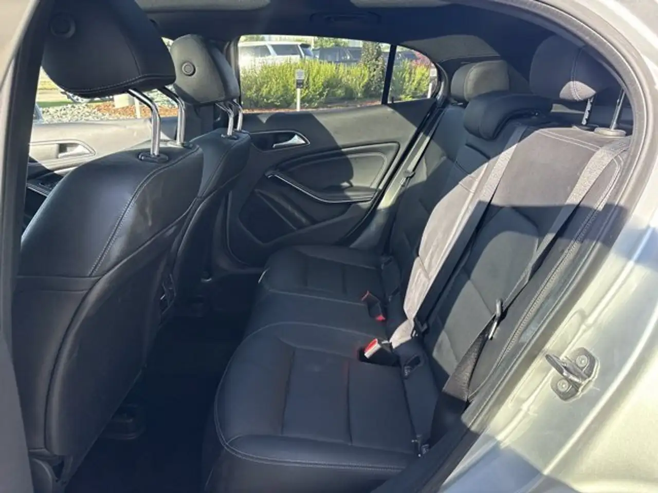 Mercedes-Benz GLA photo Mercedes-Benz GLA