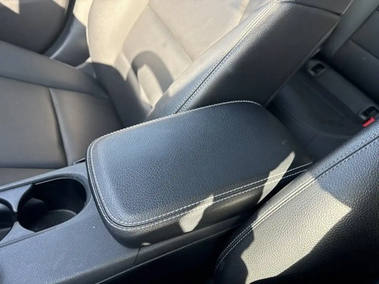 Mercedes-Benz GLA photo Mercedes-Benz GLA
