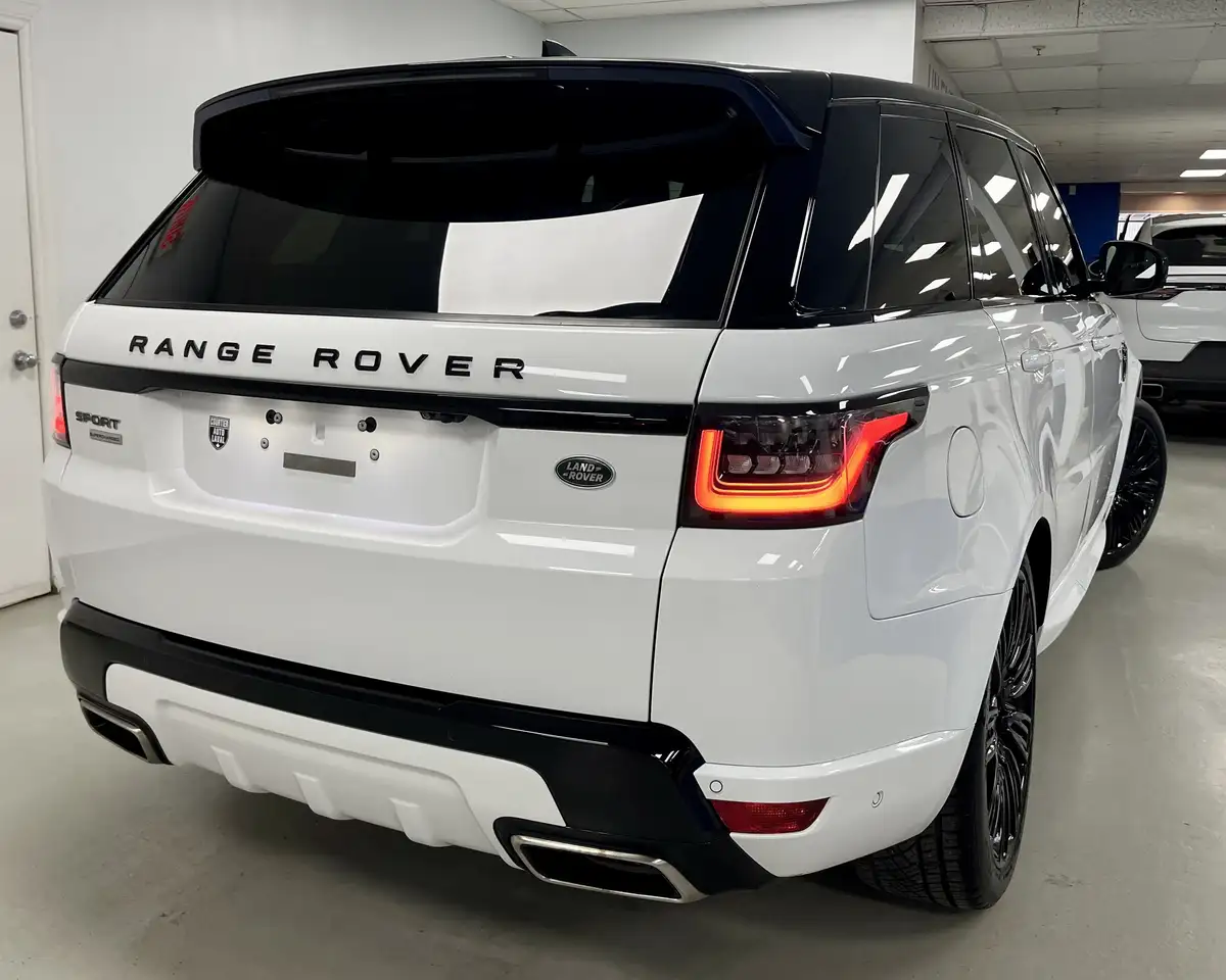 Land Rover Range Rover Sport снимка Land Rover Range Rover Sport