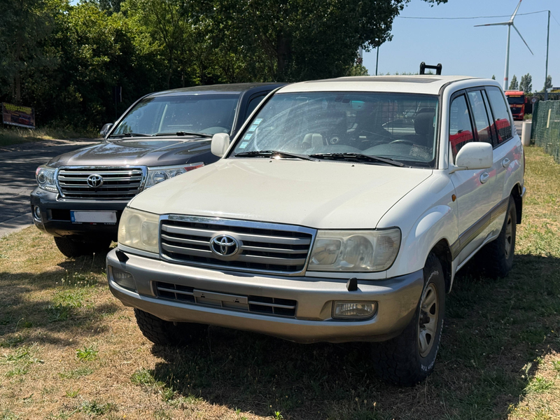 Toyota Land Cruiser Landcruiser 4.2 Turbo | EU-Spec | 7 Seats | Automatic — photo 3