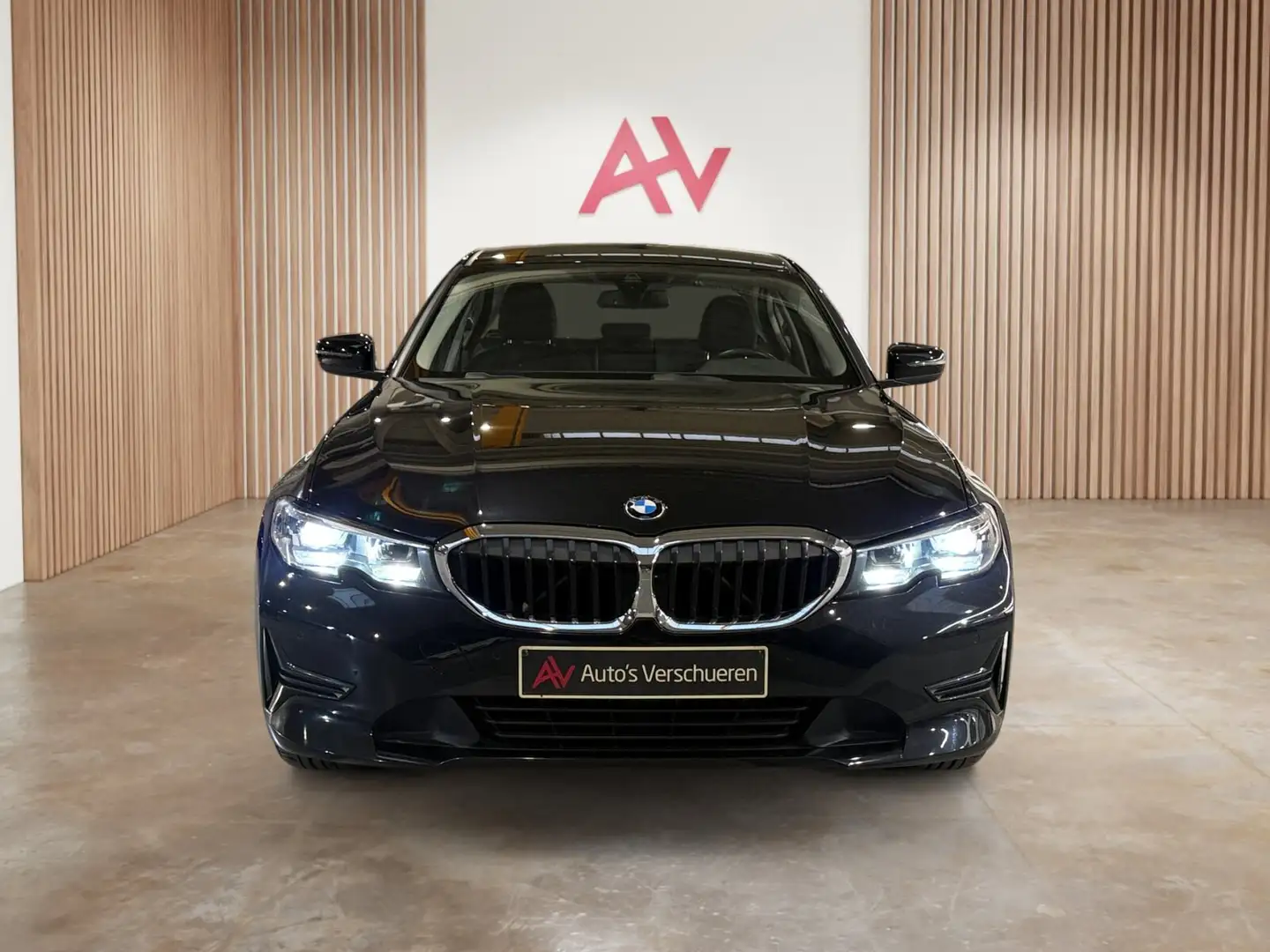BMW 318 iA ** Navi/Carplay | Zetelverwarm. | Keyless Noir - 2