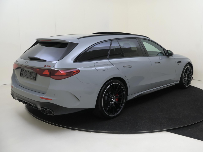 Mercedes-Benz E 53 AMG Estate 4MATIC+ / Premium Plus/ SUPERSCREEN/ DYNAMI — photo 4