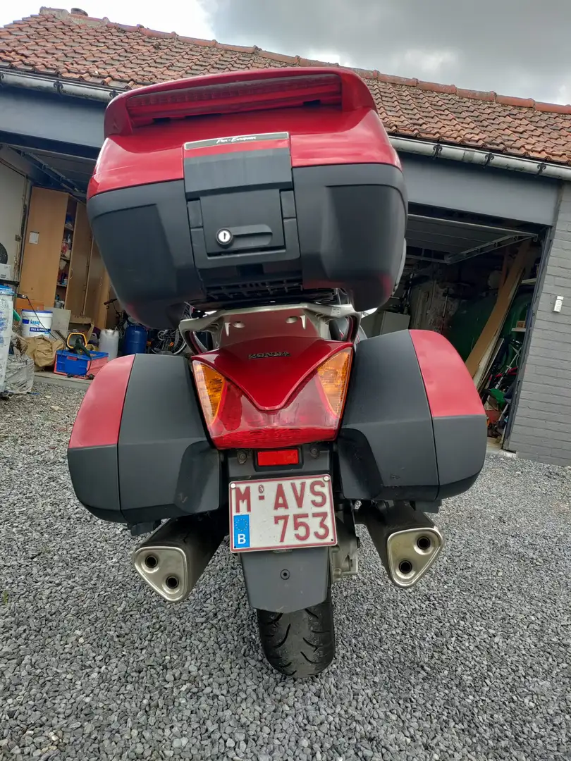 Honda Pan European ST 1300 Piros - 2