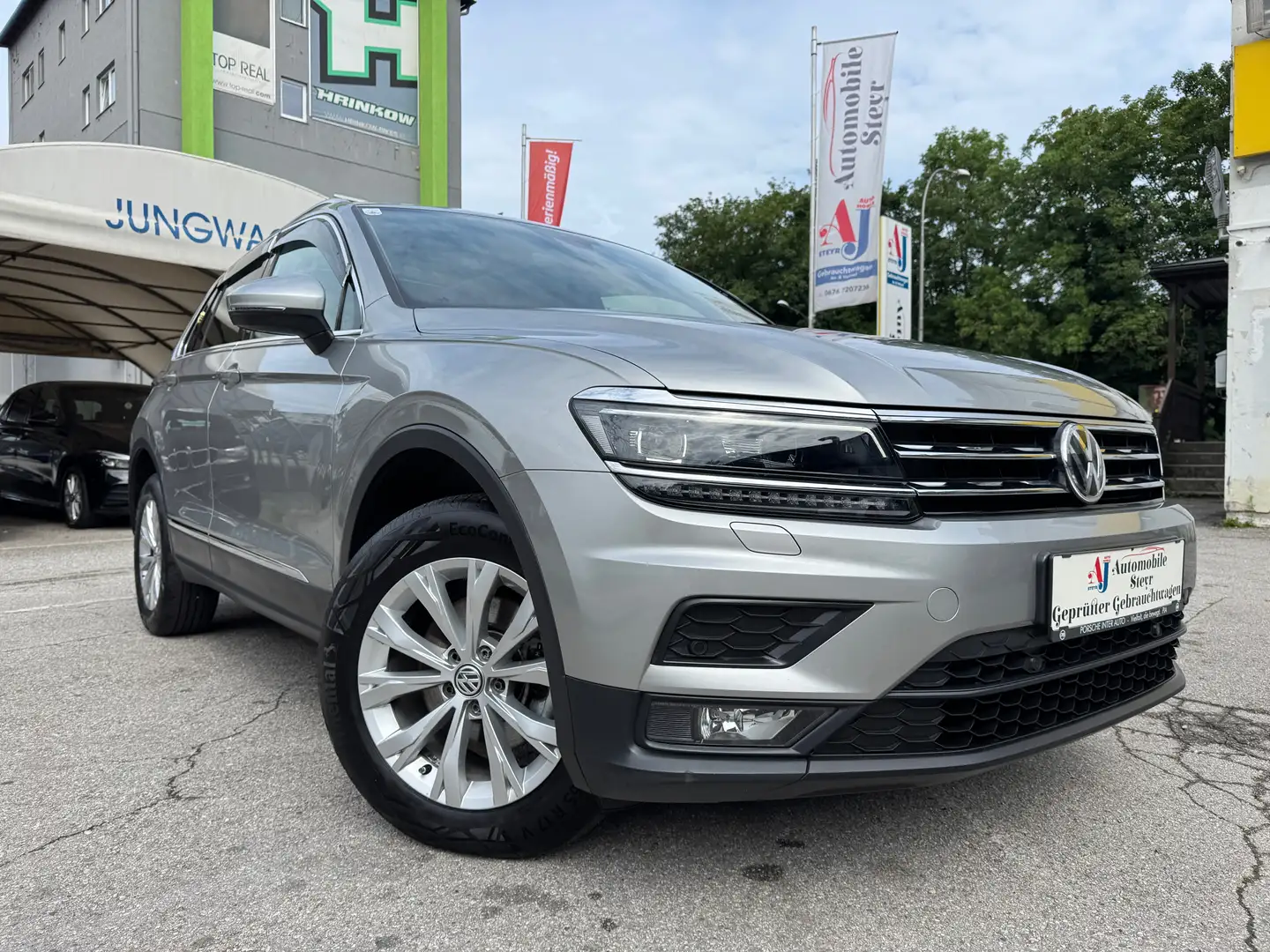 Volkswagen Tiguan Comfortline BMT/Start-Stopp 4Motion+Navi+Alcantara Grau - 1