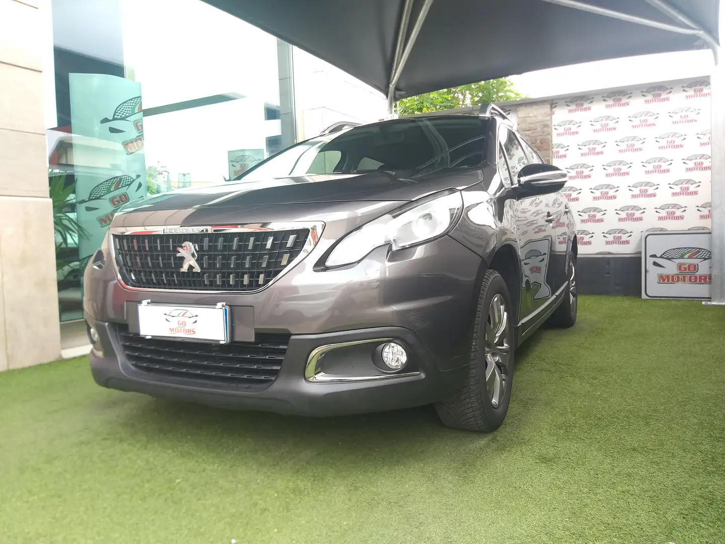 Peugeot 2008 2008 1.2 Active 82cv PROMO FINANZIAMENTO Grau - 1