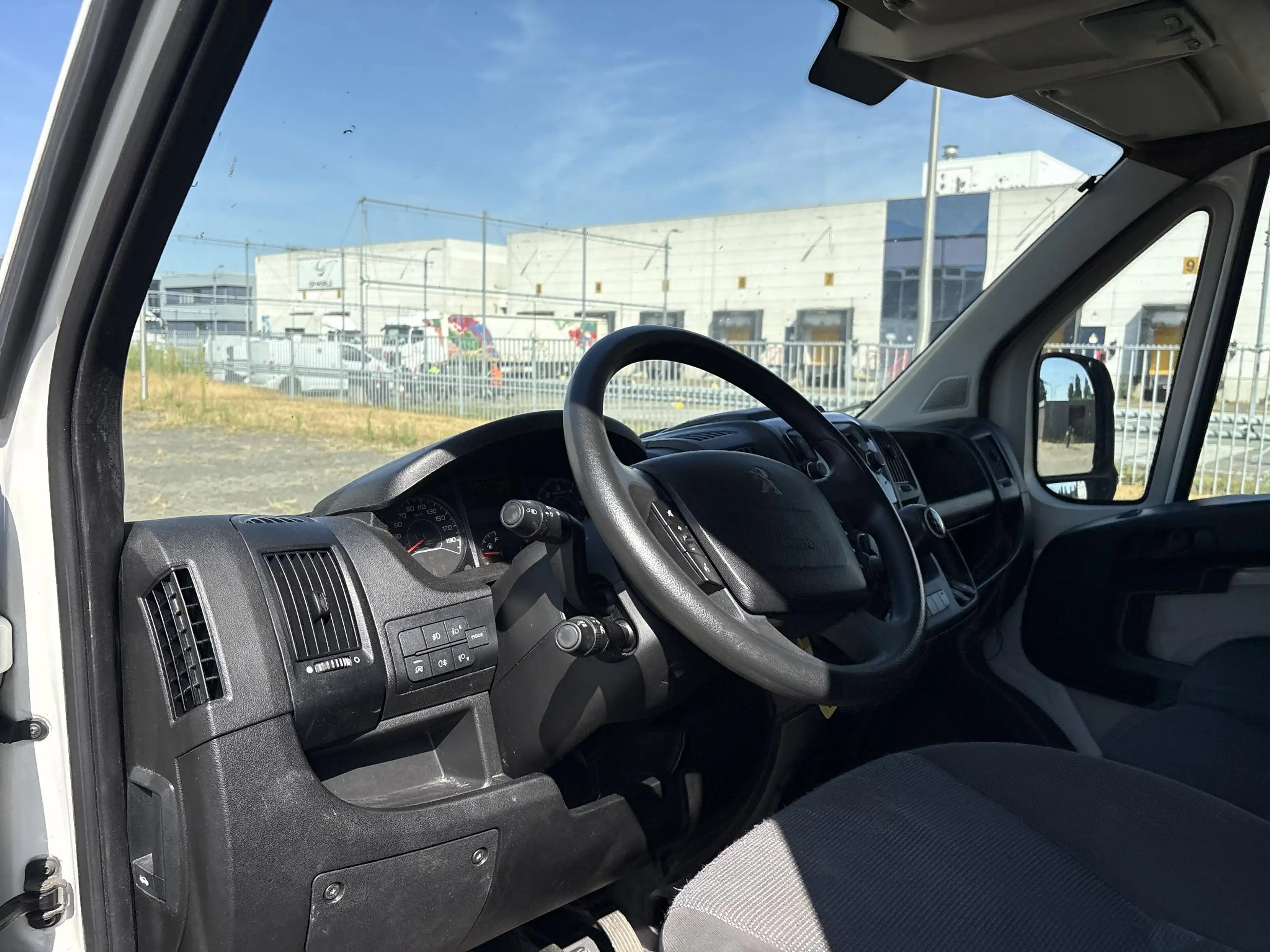 Peugeot Boxer 335 2.0 BlueHDI L3H2 Pro Euro 6 | € 4.950,- NETTO! — photo 3