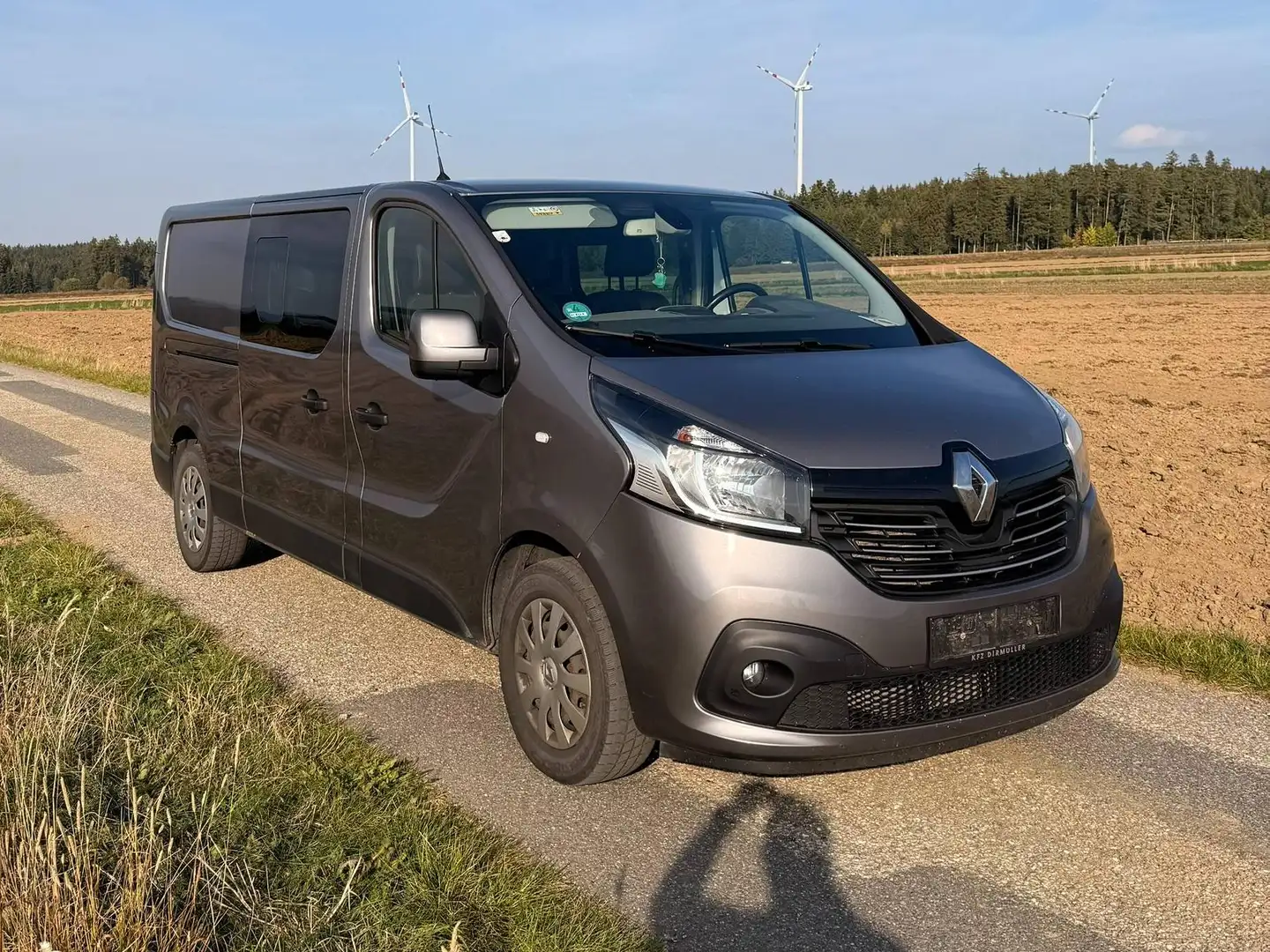 Renault Trafic L2/H1 Grau - 2