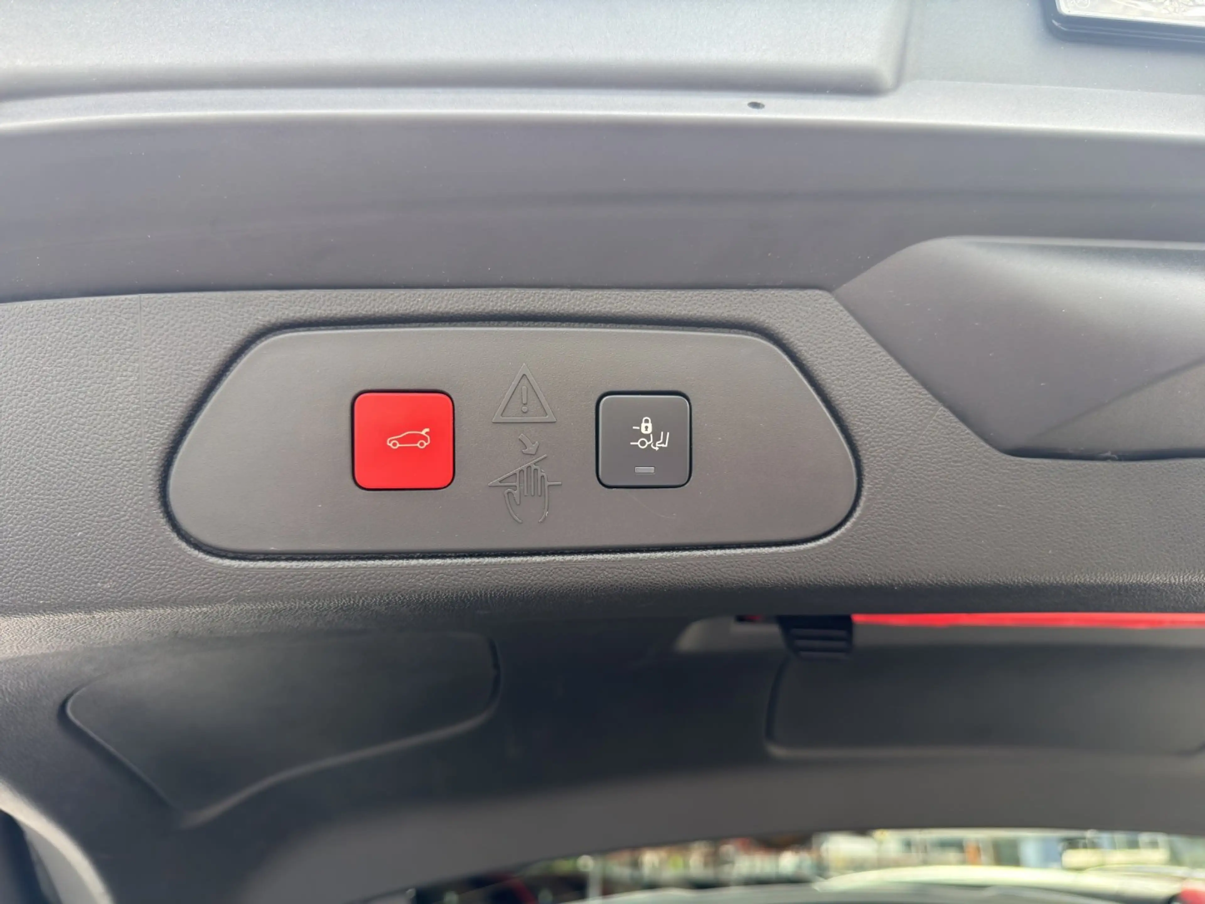 Opel Grandland X 1.2 Elegance Aut./LED/360°/TEMPO/SHZ — photo 13