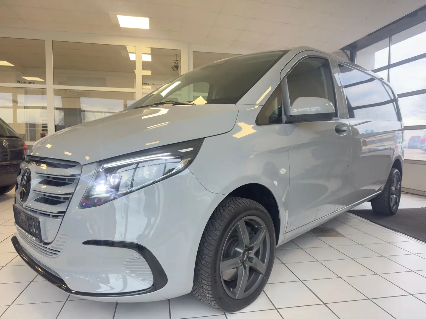 Mercedes-Benz Vito 114 CDI 1.Hand-15 TKM-top Ausstattung und Zustand Grau - 1
