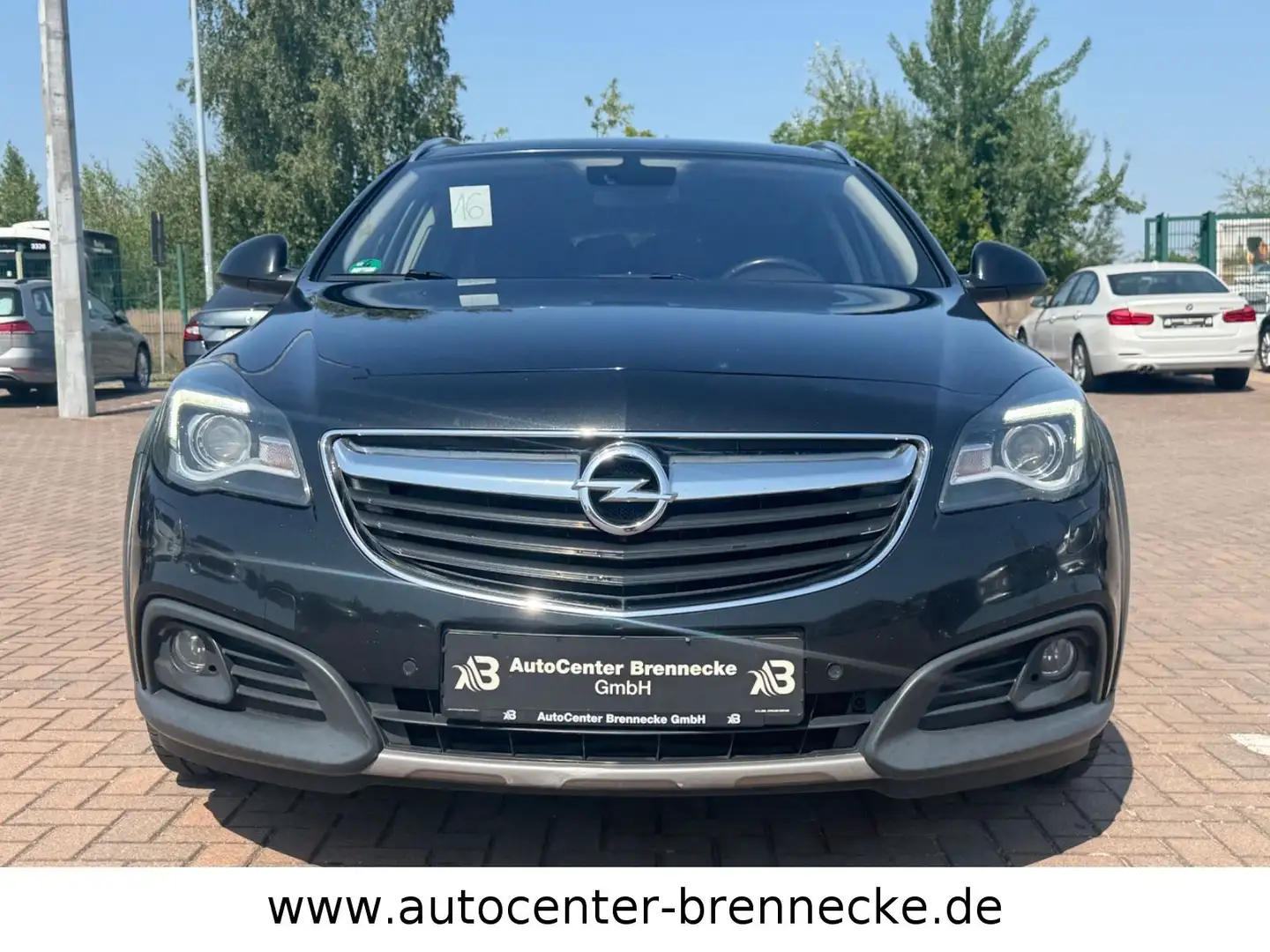 Opel Insignia A Country Tourer Basis Schwarz - 2