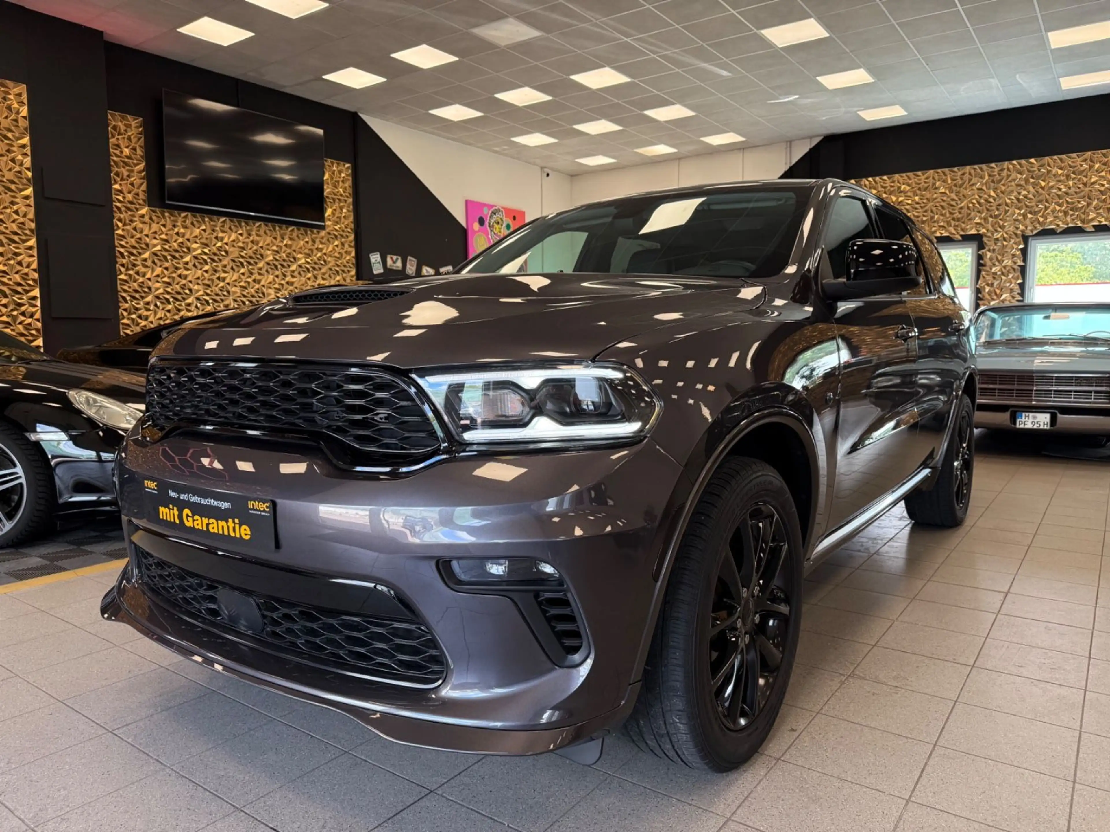 Dodge Durango 3.6 4x4/LPG//7-Sitzer/SRT
