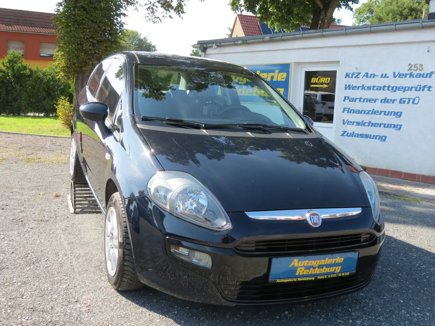 Fiat Punto MyLife 1.Hand!! Klima!!Navi!!Allwetter!!TOP!! Blau - 1