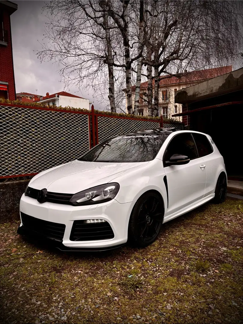 Volkswagen Golf R - 2