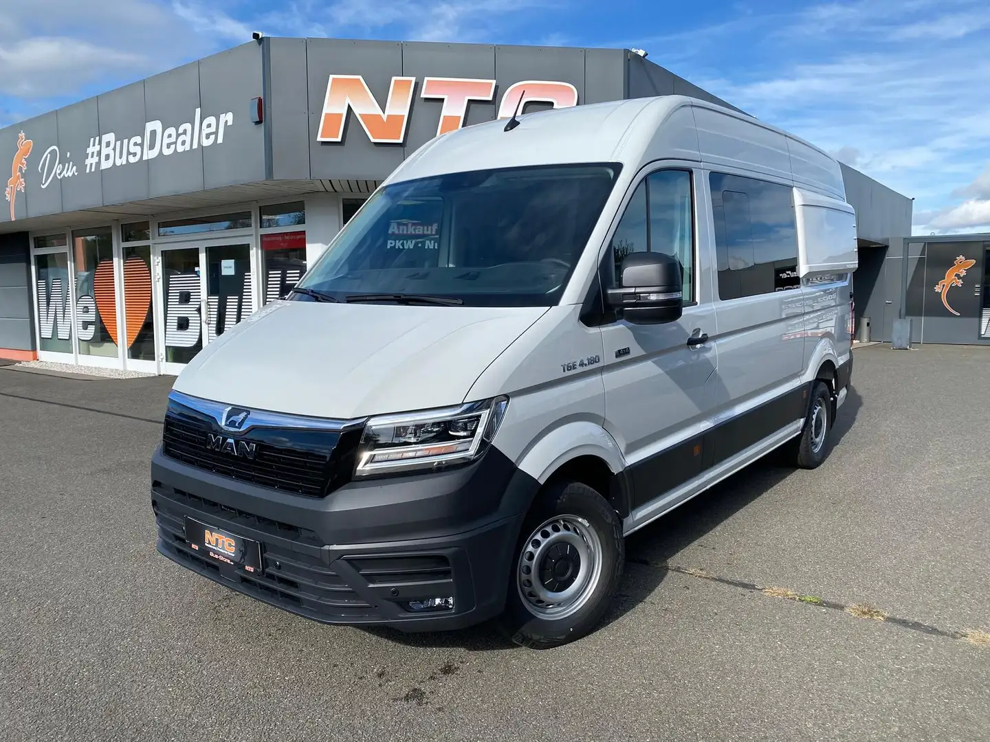 MAN TGE 3.180 Kasten L2H2 6G 4x4*LONGSLEEPER* Blanco - 2