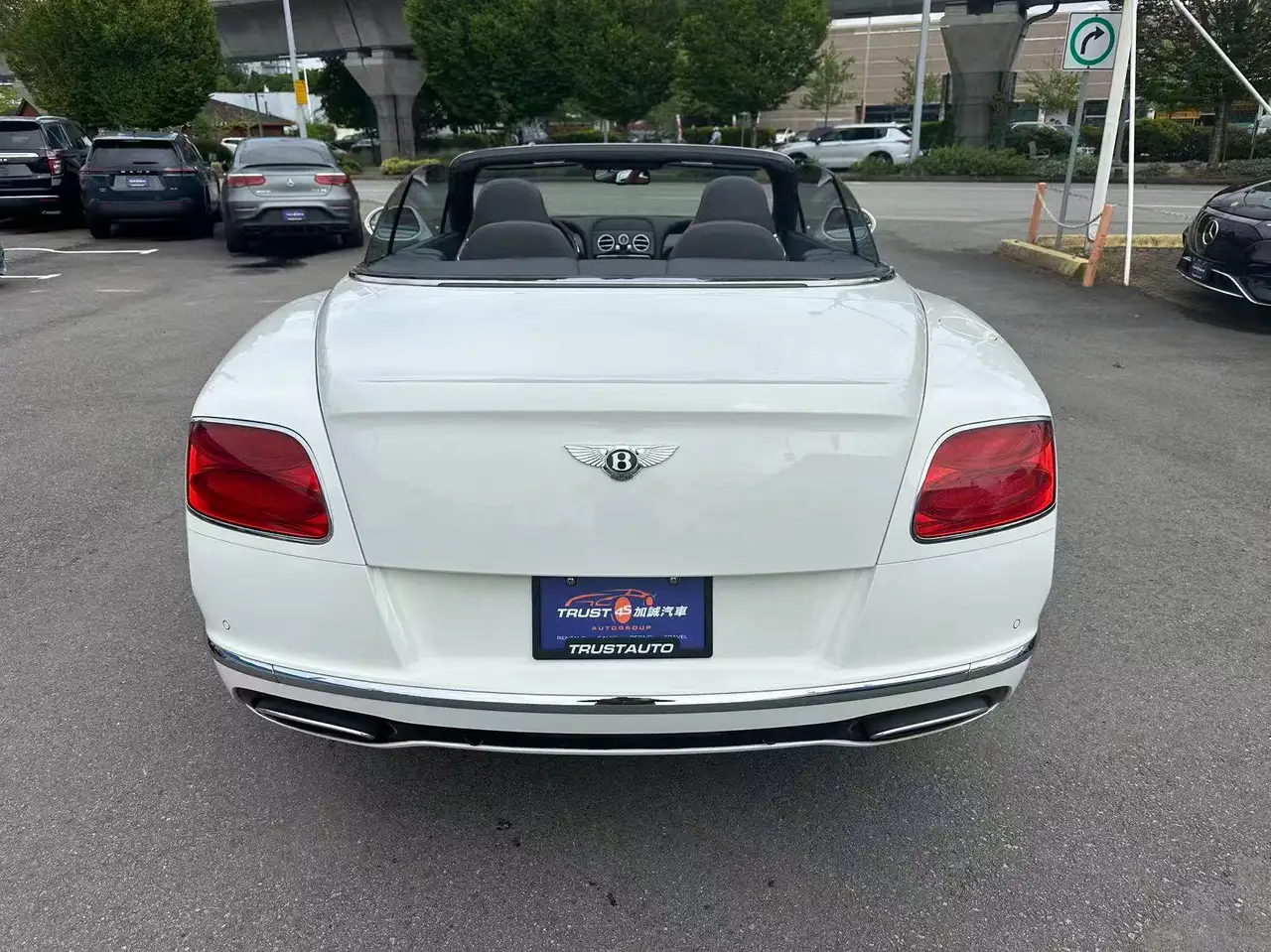 Bentley Continental GT снимка Bentley Continental GT
