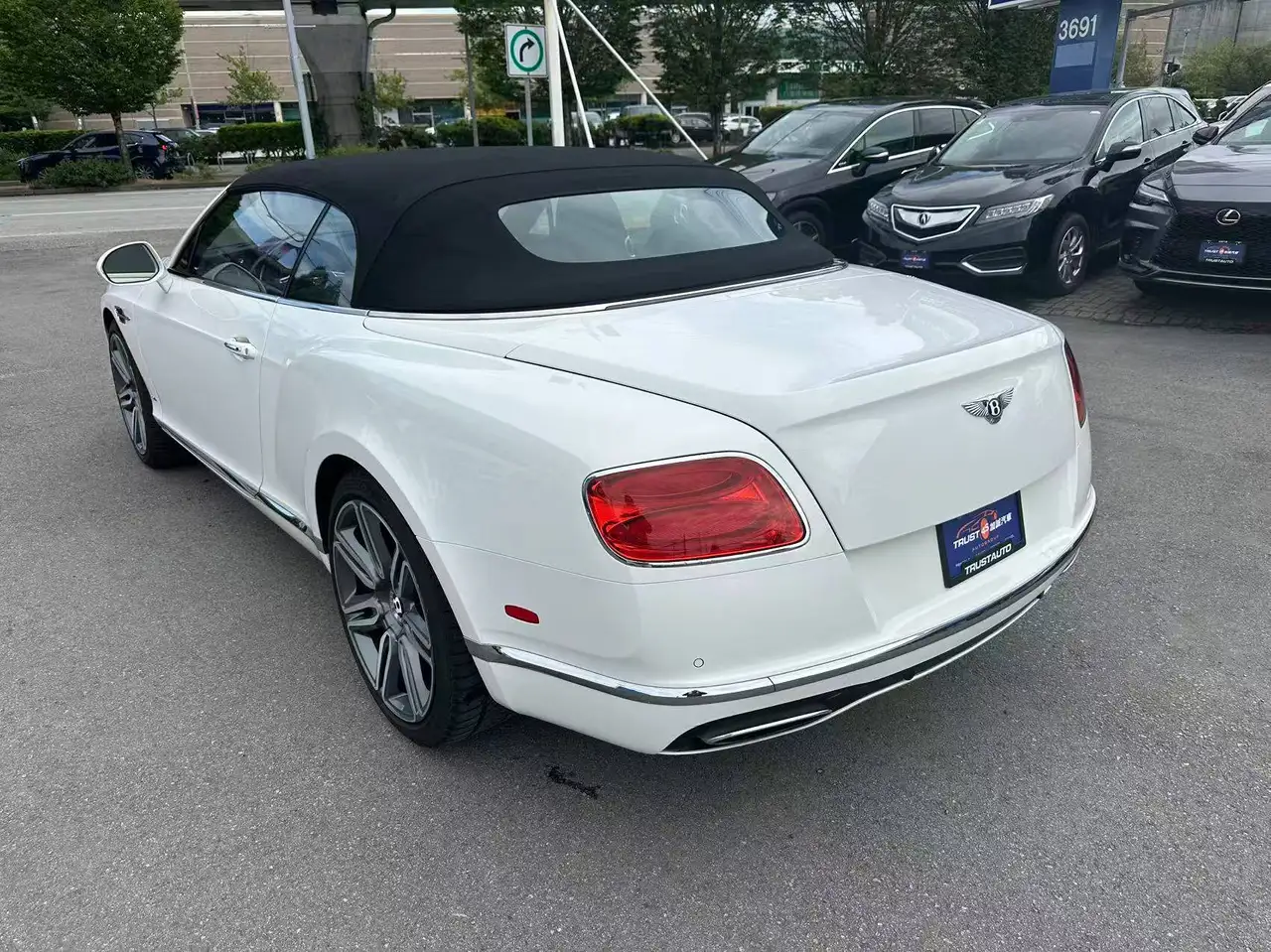 Bentley Continental GT снимка Bentley Continental GT