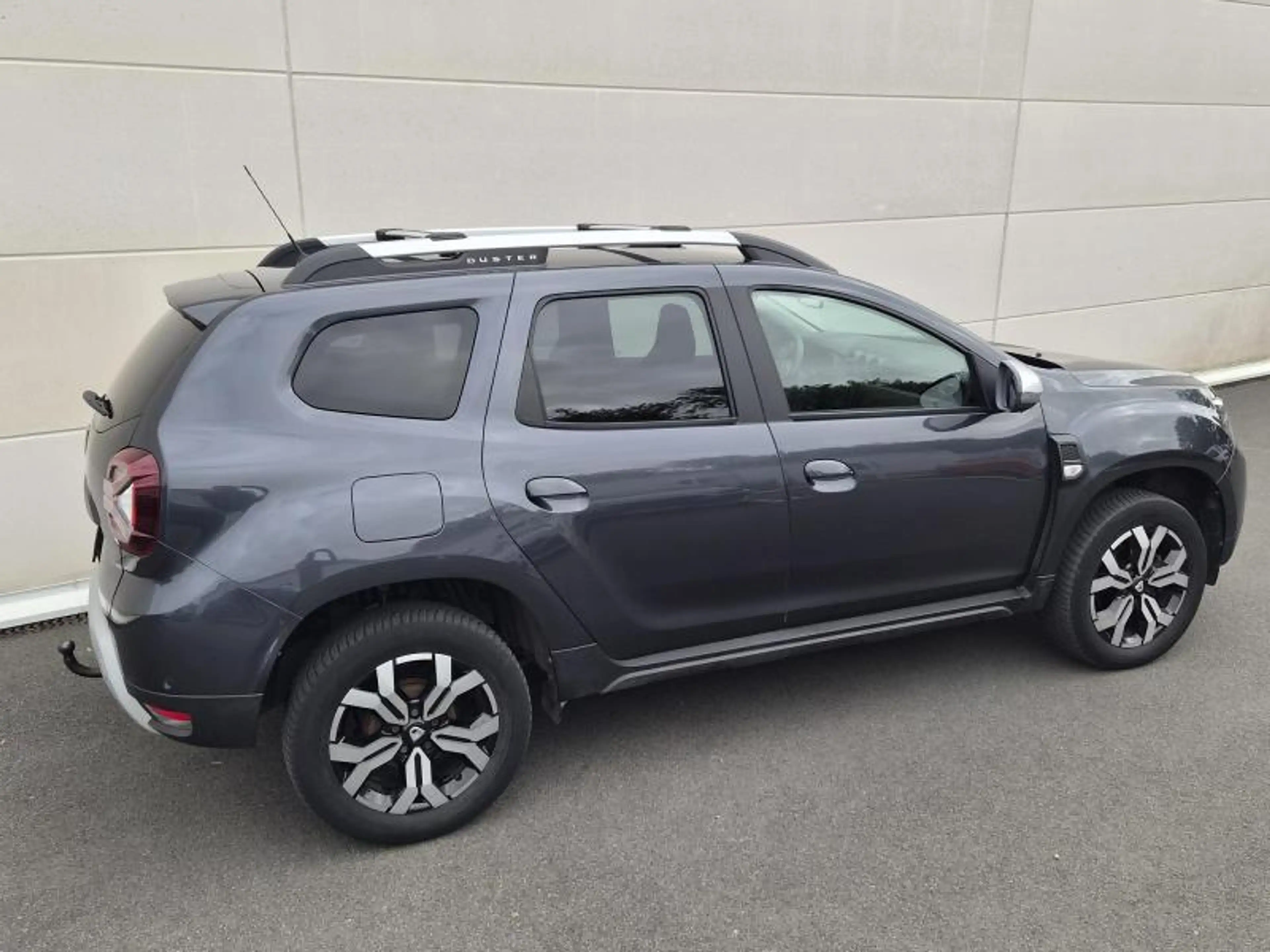 Dacia Duster Prestige 4x4 — photo 7